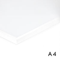 スカンジナビアのクラフトマンシップにインスパイアされた、北欧デザインの美学が息づく天然木製のポスターフレーム。温もりある無垢材と洗練されたスリムなフォルムが融合し、アートポスターや写真をすっきりと引き立てながら、空間全体に落ち着きと上質さをもたらします。上質な天然木を使用したフレームは、不透明ながらも木目の自然な表情をほのかに感じさせ、ナチュラルでありながら現代的な雰囲気も演出します。金属製のハンガーが裏面に取り付けられており、縦横どちらの向きでも壁に掛けてご使用いただけます。アルミフレームにはない自然素材ならではの豊かな質感とぬくもりは、北欧諸国でも高く評価され、定番のインテリアアイテムとして広く親しまれています。シンプルで飽きのこないデザインは、ミニマルインテリアやナチュラルテイストのお部屋にも自然に調和し、日常に木の優しさと北欧らしい上質な空気を添えてくれます。