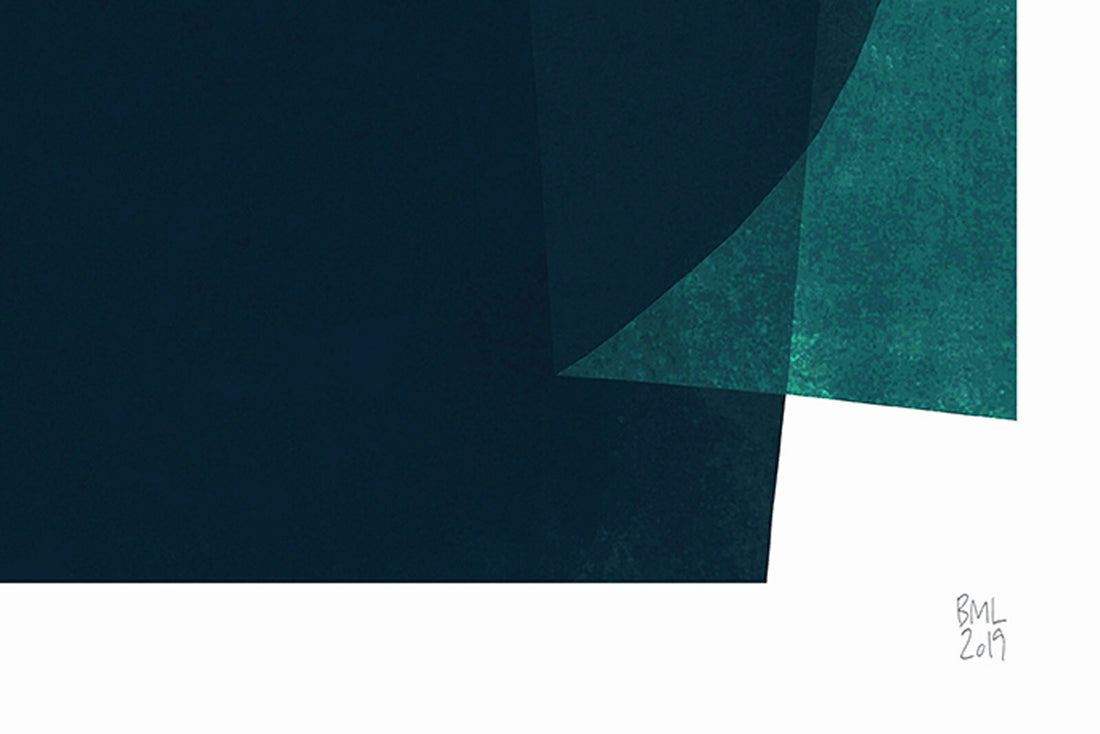 Poster & Frame（ポスター アンド フレーム）は、デンマーク・コペンハーゲン発のポスターブランドで、北欧デザインに特化した高品質なアートポスターを展開しています。抽象アートや幾何学模様、タイポグラフィ、写真アートなど、国内外の優れたアーティストの作品を厳選。洗練されたミニマルデザインで、現代の多様なインテリアスタイルに調和するアイテムを提案しています。使用する用紙とインクは環境に配慮した素材を採用し、サステナブルなものづくりを実現。モダン、北欧ナチュラルなどの空間に自然と馴染み、リビング、寝室、玄関、カフェ、オフィス、書斎など、あらゆる場所で壁掛けアートとして活躍します。北欧ポスター、アートプリント、インテリアアート、デンマークデザイン、ギャラリーウォールなどに関心のある方に最適な、空間に静けさと個性をもたらすプロフェッショナルなポスターコレクションです。