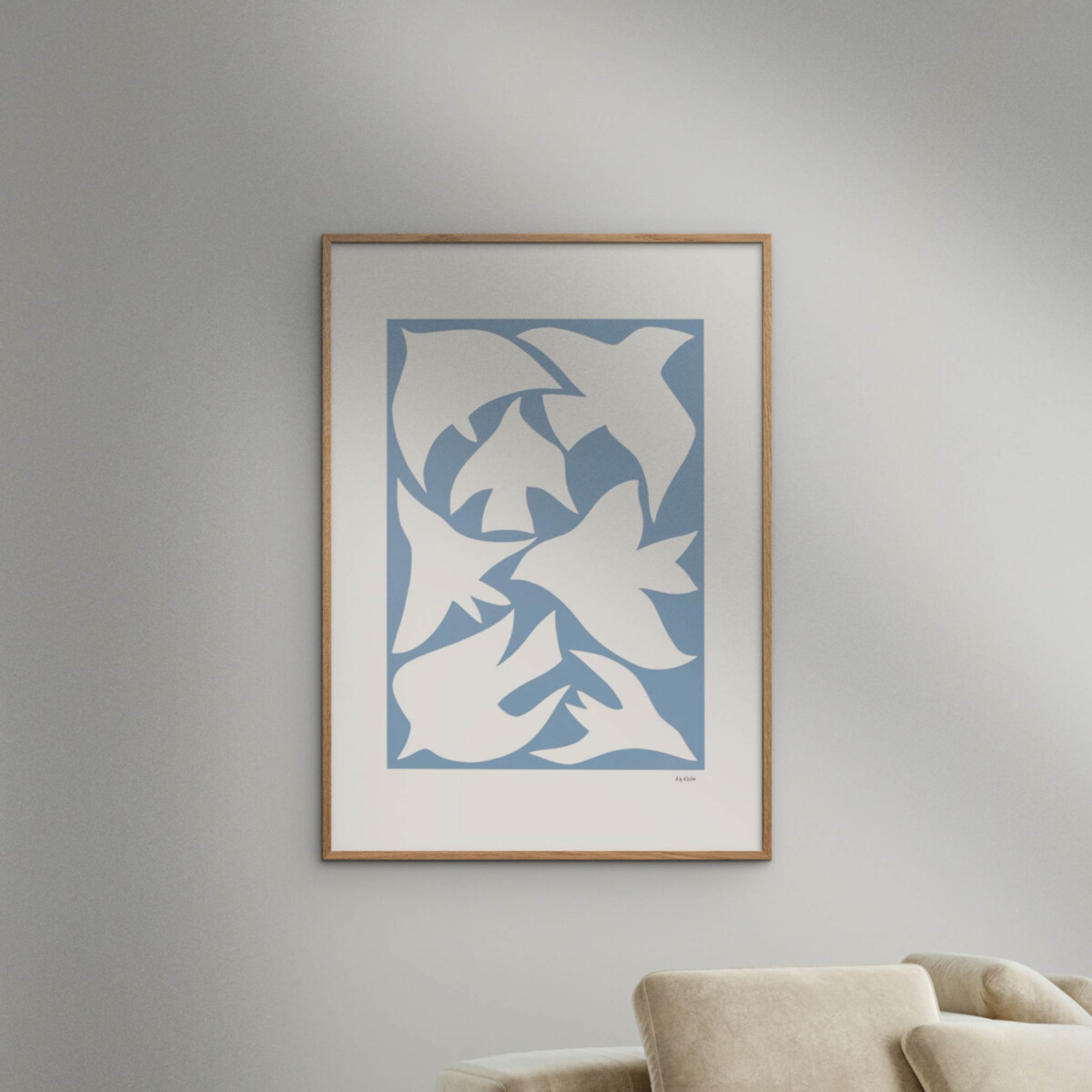 Poster & Frame（ポスター アンド フレーム）は、デンマーク・コペンハーゲン発のポスターブランドで、北欧デザインに特化した高品質なアートポスターを展開しています。抽象アートや幾何学模様、タイポグラフィ、写真アートなど、国内外の優れたアーティストの作品を厳選。洗練されたミニマルデザインで、現代の多様なインテリアスタイルに調和するアイテムを提案しています。使用する用紙とインクは環境に配慮した素材を採用し、サステナブルなものづくりを実現。モダン、北欧ナチュラルなどの空間に自然と馴染み、リビング、寝室、玄関、カフェ、オフィス、書斎など、あらゆる場所で壁掛けアートとして活躍します。北欧ポスター、アートプリント、インテリアアート、デンマークデザイン、ギャラリーウォールなどに関心のある方に最適な、空間に静けさと個性をもたらすプロフェッショナルなポスターコレクションです。