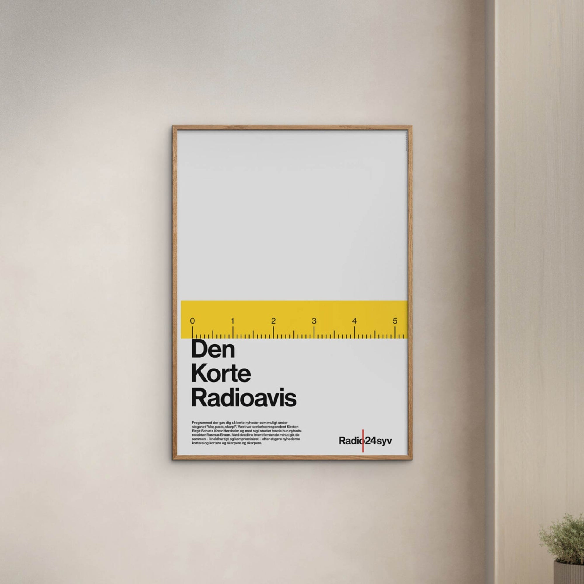 Poster & Frame（ポスター アンド フレーム）は、デンマーク・コペンハーゲン発のポスターブランドで、北欧デザインに特化した高品質なアートポスターを展開しています。抽象アートや幾何学模様、タイポグラフィ、写真アートなど、国内外の優れたアーティストの作品を厳選。洗練されたミニマルデザインで、現代の多様なインテリアスタイルに調和するアイテムを提案しています。使用する用紙とインクは環境に配慮した素材を採用し、サステナブルなものづくりを実現。モダン、北欧ナチュラルなどの空間に自然と馴染み、リビング、寝室、玄関、カフェ、オフィス、書斎など、あらゆる場所で壁掛けアートとして活躍します。北欧ポスター、アートプリント、インテリアアート、デンマークデザイン、ギャラリーウォールなどに関心のある方に最適な、空間に静けさと個性をもたらすプロフェッショナルなポスターコレクションです。