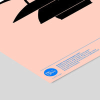 Poster & Frame（ポスター アンド フレーム）は、デンマーク・コペンハーゲン発のポスターブランドで、北欧デザインに特化した高品質なアートポスターを展開しています。抽象アートや幾何学模様、タイポグラフィ、写真アートなど、国内外の優れたアーティストの作品を厳選。洗練されたミニマルデザインで、現代の多様なインテリアスタイルに調和するアイテムを提案しています。使用する用紙とインクは環境に配慮した素材を採用し、サステナブルなものづくりを実現。モダン、北欧ナチュラルなどの空間に自然と馴染み、リビング、寝室、玄関、カフェ、オフィス、書斎など、あらゆる場所で壁掛けアートとして活躍します。北欧ポスター、アートプリント、インテリアアート、デンマークデザイン、ギャラリーウォールなどに関心のある方に最適な、空間に静けさと個性をもたらすプロフェッショナルなポスターコレクションです。