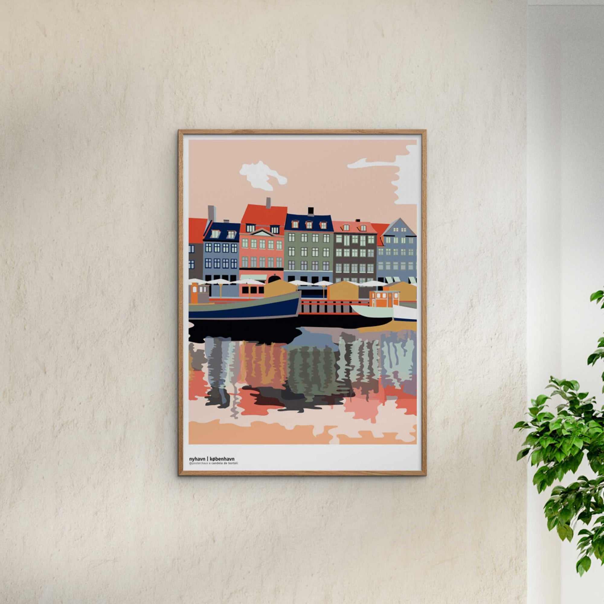 Poster & Frame（ポスター アンド フレーム）は、デンマーク・コペンハーゲン発のポスターブランドで、北欧デザインに特化した高品質なアートポスターを展開しています。抽象アートや幾何学模様、タイポグラフィ、写真アートなど、国内外の優れたアーティストの作品を厳選。洗練されたミニマルデザインで、現代の多様なインテリアスタイルに調和するアイテムを提案しています。使用する用紙とインクは環境に配慮した素材を採用し、サステナブルなものづくりを実現。モダン、北欧ナチュラルなどの空間に自然と馴染み、リビング、寝室、玄関、カフェ、オフィス、書斎など、あらゆる場所で壁掛けアートとして活躍します。北欧ポスター、アートプリント、インテリアアート、デンマークデザイン、ギャラリーウォールなどに関心のある方に最適な、空間に静けさと個性をもたらすプロフェッショナルなポスターコレクションです。