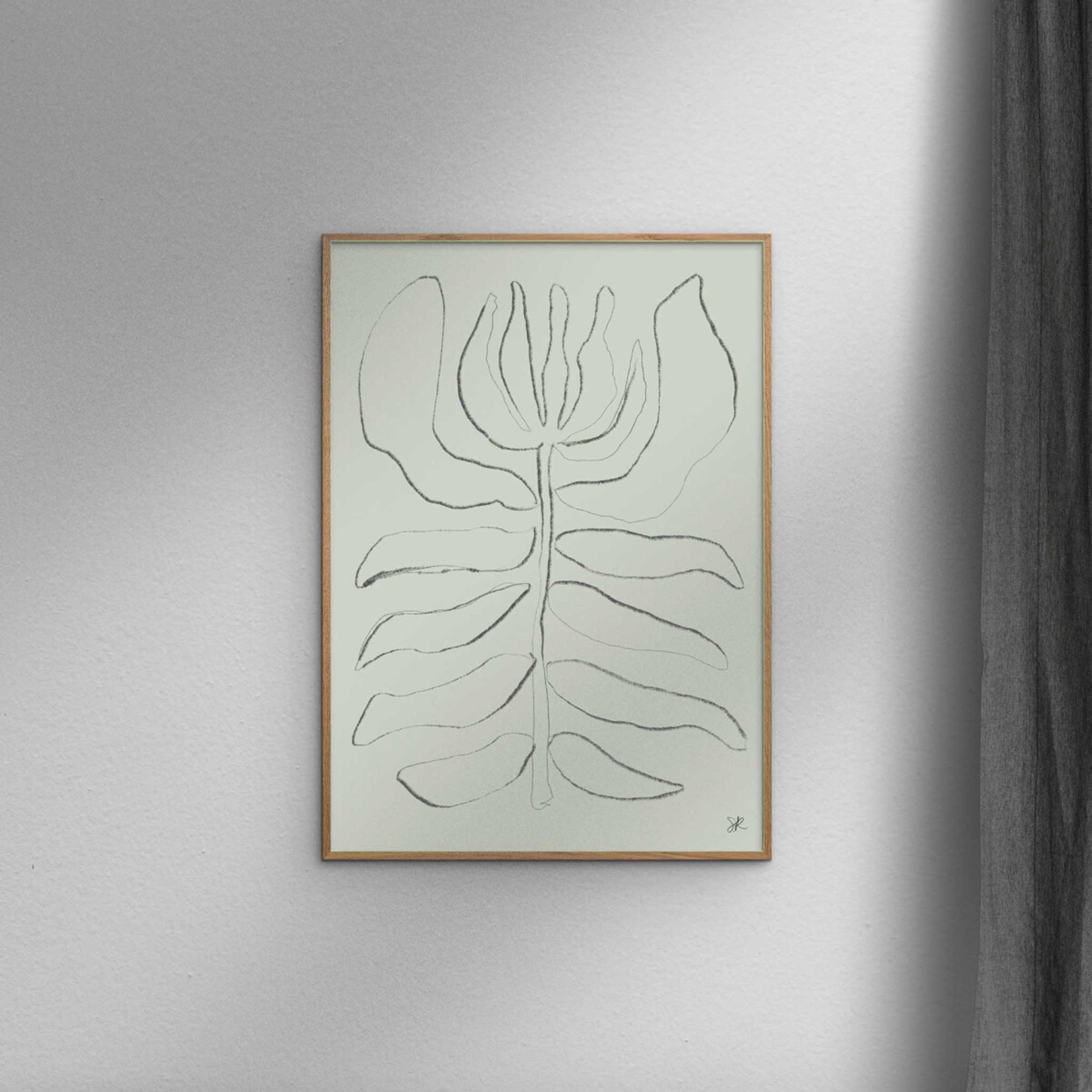 Poster &amp; Frame（ポスター アンド フレーム）は、デンマーク・コペンハーゲン発のポスターブランドで、北欧デザインに特化した高品質なアートポスターを展開しています。抽象アートや幾何学模様、タイポグラフィ、写真アートなど、国内外の優れたアーティストの作品を厳選。洗練されたミニマルデザインで、現代の多様なインテリアスタイルに調和するアイテムを提案しています。使用する用紙とインクは環境に配慮した素材を採用し、サステナブルなものづくりを実現。モダン、北欧ナチュラルなどの空間に自然と馴染み、リビング、寝室、玄関、カフェ、オフィス、書斎など、あらゆる場所で壁掛けアートとして活躍します。北欧ポスター、アートプリント、インテリアアート、デンマークデザイン、ギャラリーウォールなどに関心のある方に最適な、空間に静けさと個性をもたらすプロフェッショナルなポスターコレクションです。