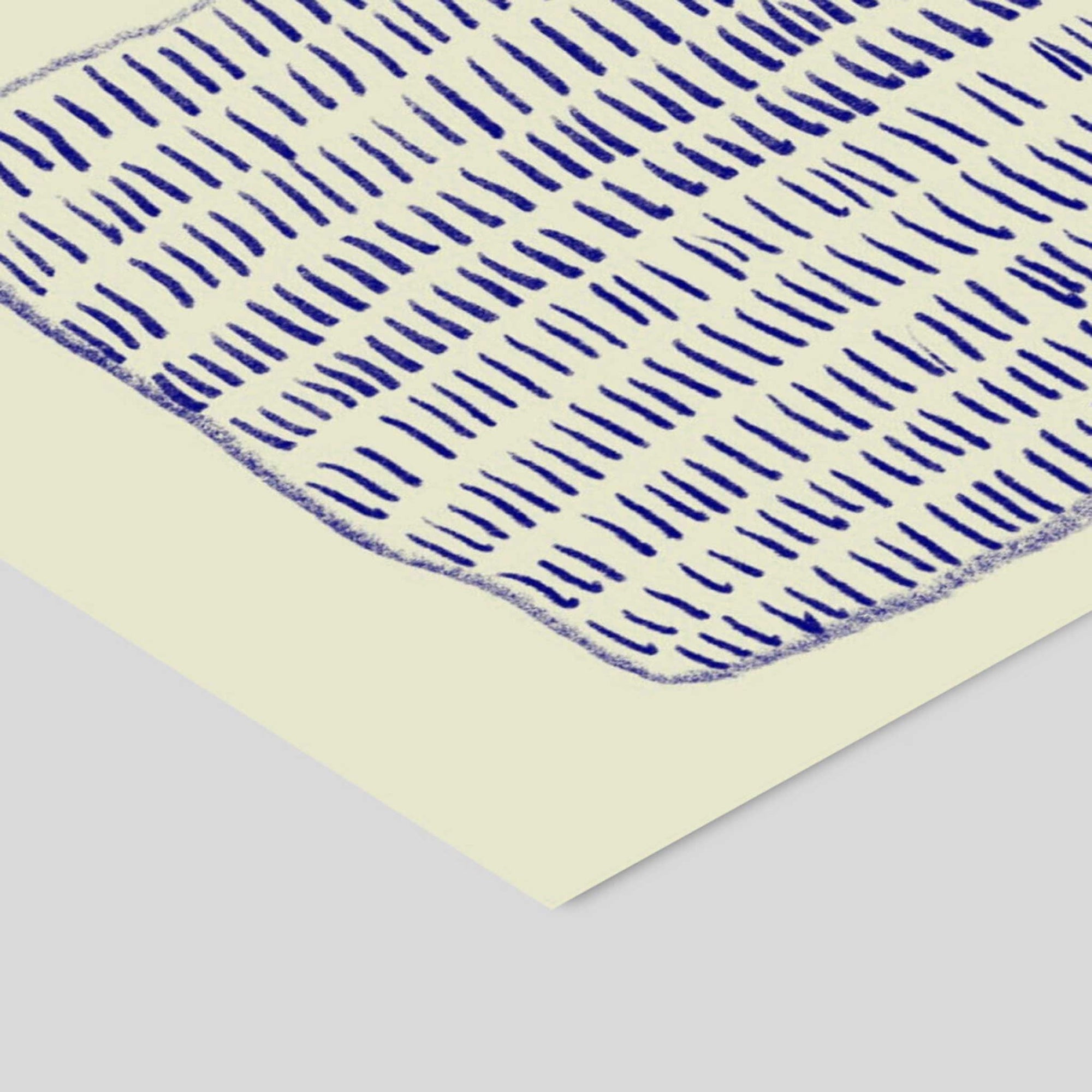 Poster & Frame（ポスター アンド フレーム）は、デンマーク・コペンハーゲン発のポスターブランドで、北欧デザインに特化した高品質なアートポスターを展開しています。抽象アートや幾何学模様、タイポグラフィ、写真アートなど、国内外の優れたアーティストの作品を厳選。洗練されたミニマルデザインで、現代の多様なインテリアスタイルに調和するアイテムを提案しています。使用する用紙とインクは環境に配慮した素材を採用し、サステナブルなものづくりを実現。モダン、北欧ナチュラルなどの空間に自然と馴染み、リビング、寝室、玄関、カフェ、オフィス、書斎など、あらゆる場所で壁掛けアートとして活躍します。北欧ポスター、アートプリント、インテリアアート、デンマークデザイン、ギャラリーウォールなどに関心のある方に最適な、空間に静けさと個性をもたらすプロフェッショナルなポスターコレクションです。