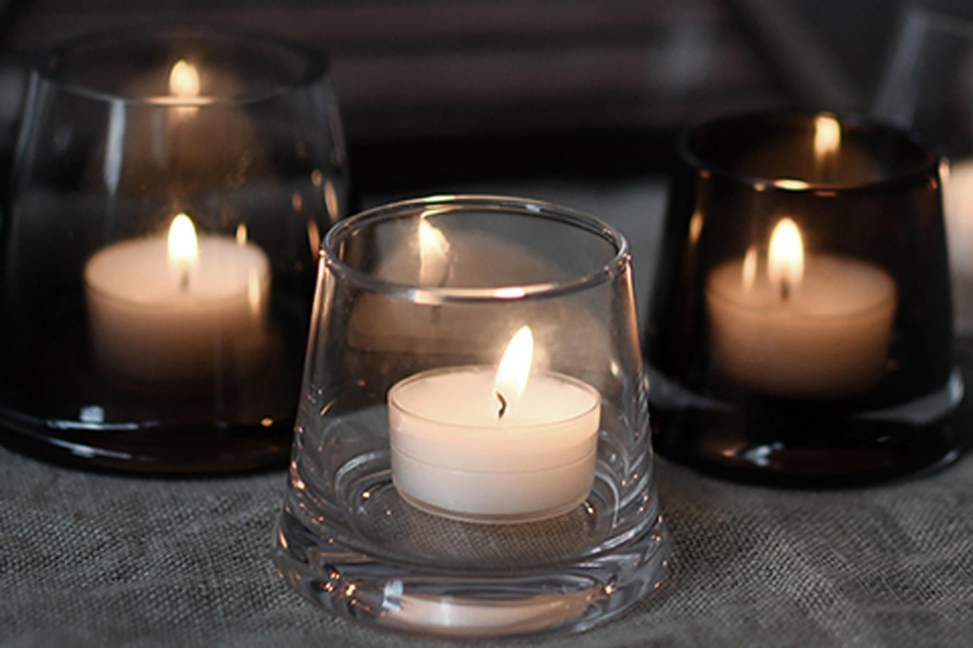 Storefactoryはスウェーデンのインテリアブランドです。彼らのデザインは商品ラインナップをみても分かるようにクリーンでミニマルな代表的なスカンジナビアンデザインであるのが特長です。