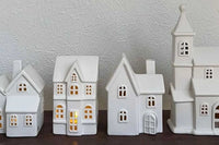 Storefactoryはスウェーデンのインテリアブランドです。彼らのデザインは商品ラインナップをみても分かるようにクリーンでミニマルな代表的なスカンジナビアンデザインであるのが特長です。