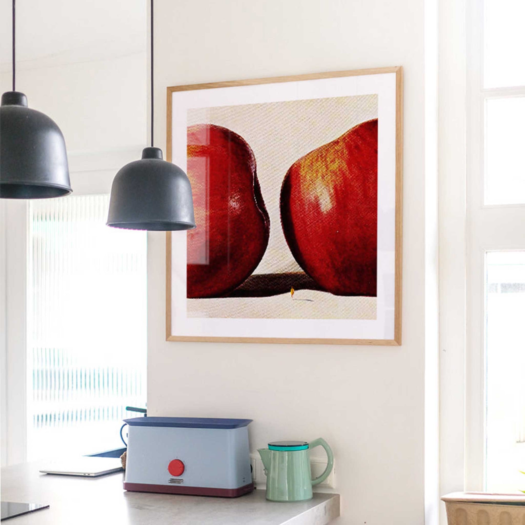 PSTR Studioは、美しく意味のあるアートをすべての人に届けたいという想いから誕生した、アート愛好家によるオンラインアートショップです。アート初心者からコレクターまで、誰もが心から惹かれる一枚に出会えるよう、遊び心と洗練されたデザインを融合させたアートプリントを厳選してご提供しています。新進気鋭の若手から実力派アーティストまで、個性豊かな作品を取り扱っています。当店のファインアートプリントは、色彩の美しさと細部の再現性に優れた高品質ジークレー印刷を採用。リビングや寝室、オフィスなど、さまざまな空間に上質な彩りを添えるインテリアアートとして最適です。作品を選び、飾るという行為を通じて、アートをより身近に感じ、日常に感性豊かな時間を取り入れるお手伝いをすることが私たちの目指す姿です。