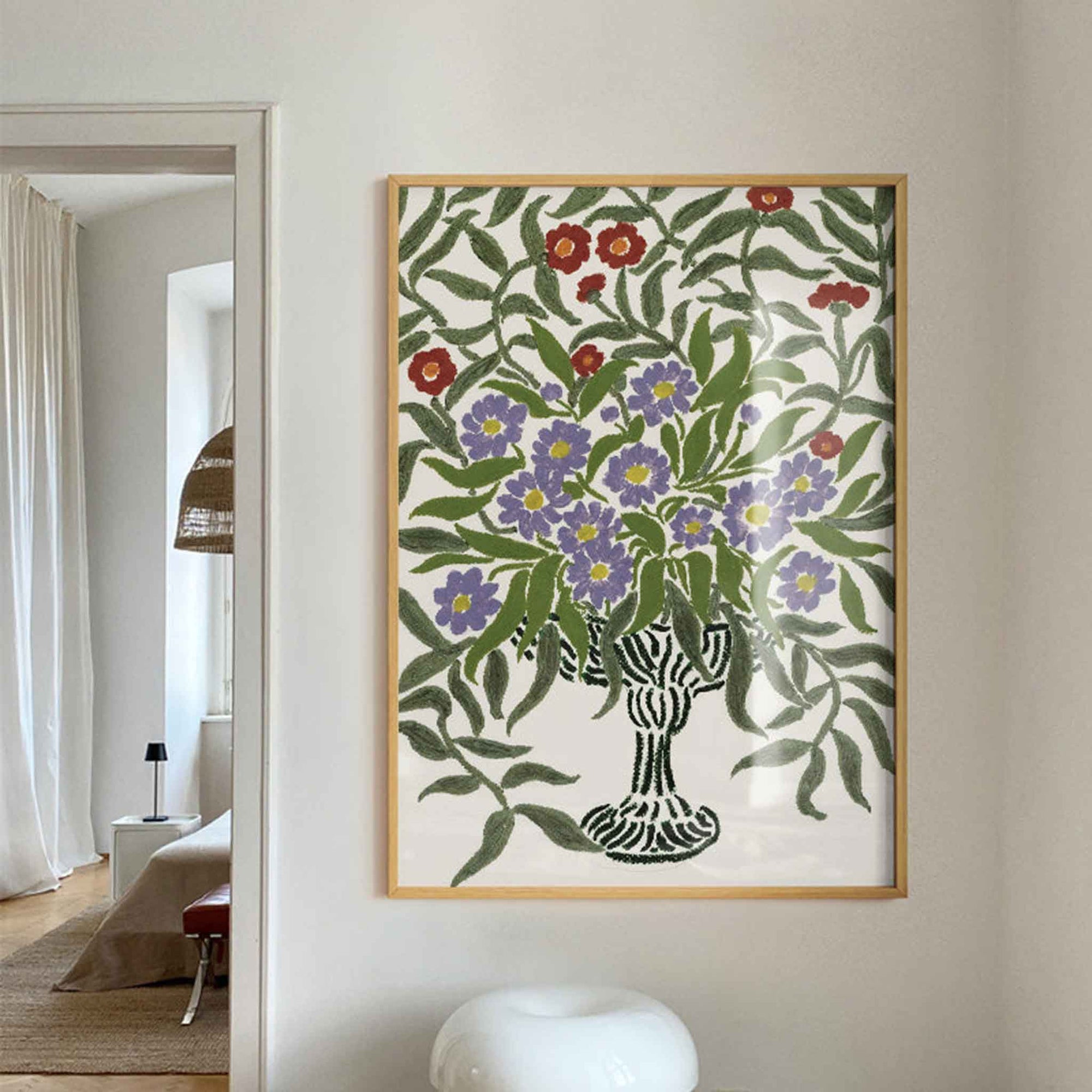 PSTR Studioは、美しく意味のあるアートをすべての人に届けたいという想いから誕生した、アート愛好家によるオンラインアートショップです。アート初心者からコレクターまで、誰もが心から惹かれる一枚に出会えるよう、遊び心と洗練されたデザインを融合させたアートプリントを厳選してご提供しています。新進気鋭の若手から実力派アーティストまで、個性豊かな作品を取り扱っています。当店のファインアートプリントは、色彩の美しさと細部の再現性に優れた高品質ジークレー印刷を採用。リビングや寝室、オフィスなど、さまざまな空間に上質な彩りを添えるインテリアアートとして最適です。作品を選び、飾るという行為を通じて、アートをより身近に感じ、日常に感性豊かな時間を取り入れるお手伝いをすることが私たちの目指す姿です。