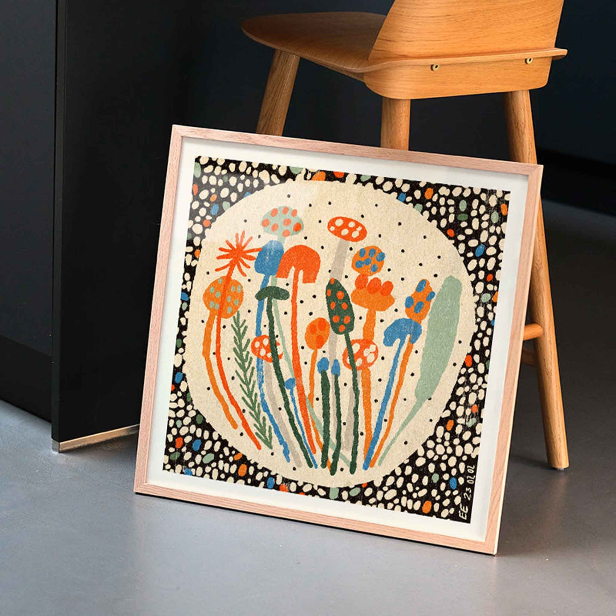 PSTR Studioは、美しく意味のあるアートをすべての人に届けたいという想いから誕生した、アート愛好家によるオンラインアートショップです。アート初心者からコレクターまで、誰もが心から惹かれる一枚に出会えるよう、遊び心と洗練されたデザインを融合させたアートプリントを厳選してご提供しています。新進気鋭の若手から実力派アーティストまで、個性豊かな作品を取り扱っています。当店のファインアートプリントは、色彩の美しさと細部の再現性に優れた高品質ジークレー印刷を採用。リビングや寝室、オフィスなど、さまざまな空間に上質な彩りを添えるインテリアアートとして最適です。作品を選び、飾るという行為を通じて、アートをより身近に感じ、日常に感性豊かな時間を取り入れるお手伝いをすることが私たちの目指す姿です。