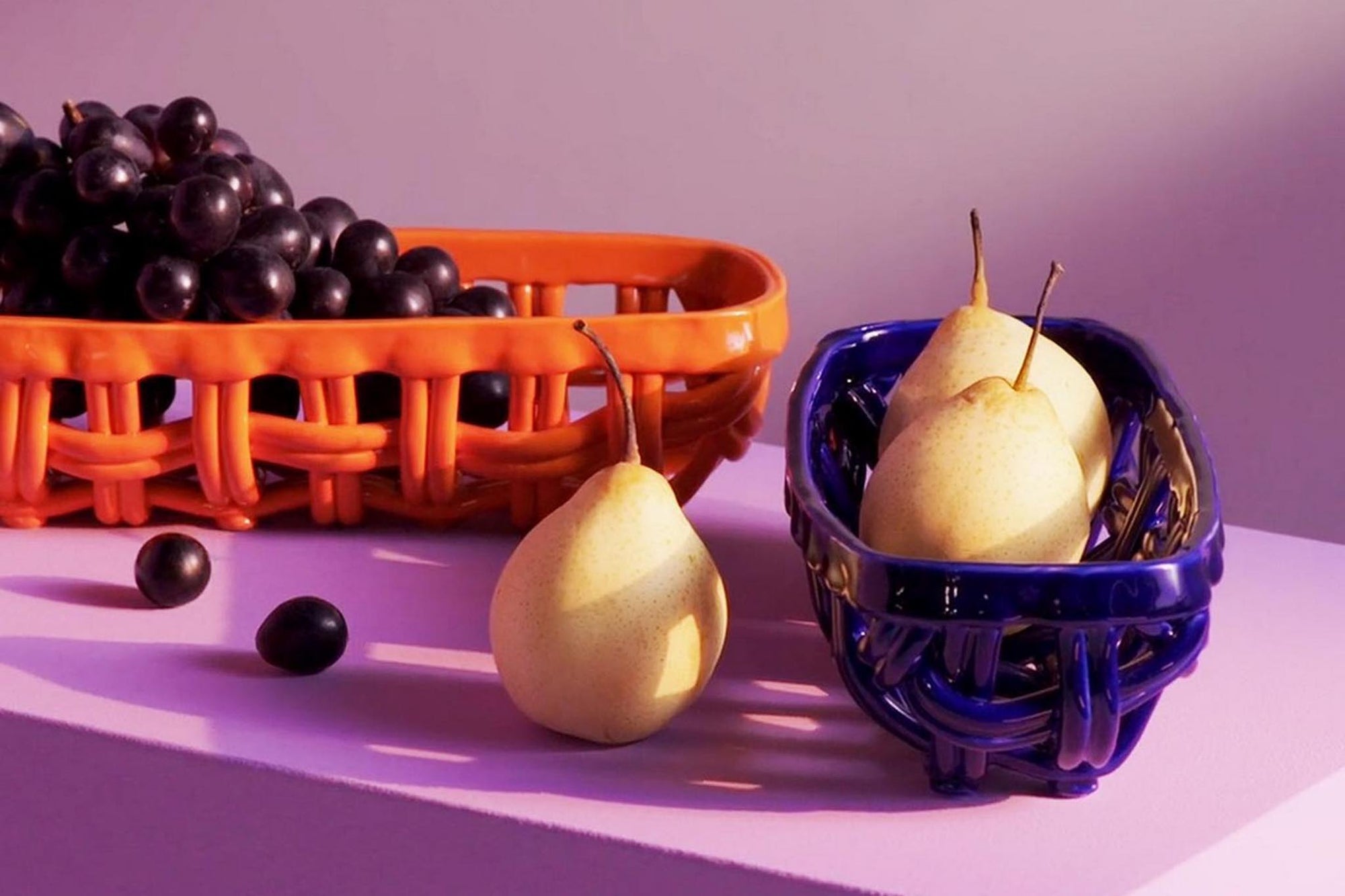 &Kleveringは1992年にオランダのアムステルダムでスタートしたブランドです。&Kleveringの製品はモダンでありながらクラシックであり、非常にカラフルな遊び心のあるデザインが特徴です。彼らのコレクションはより刺激的でスタイリッシュで、個性的なインテリア空間を演出してくれます。