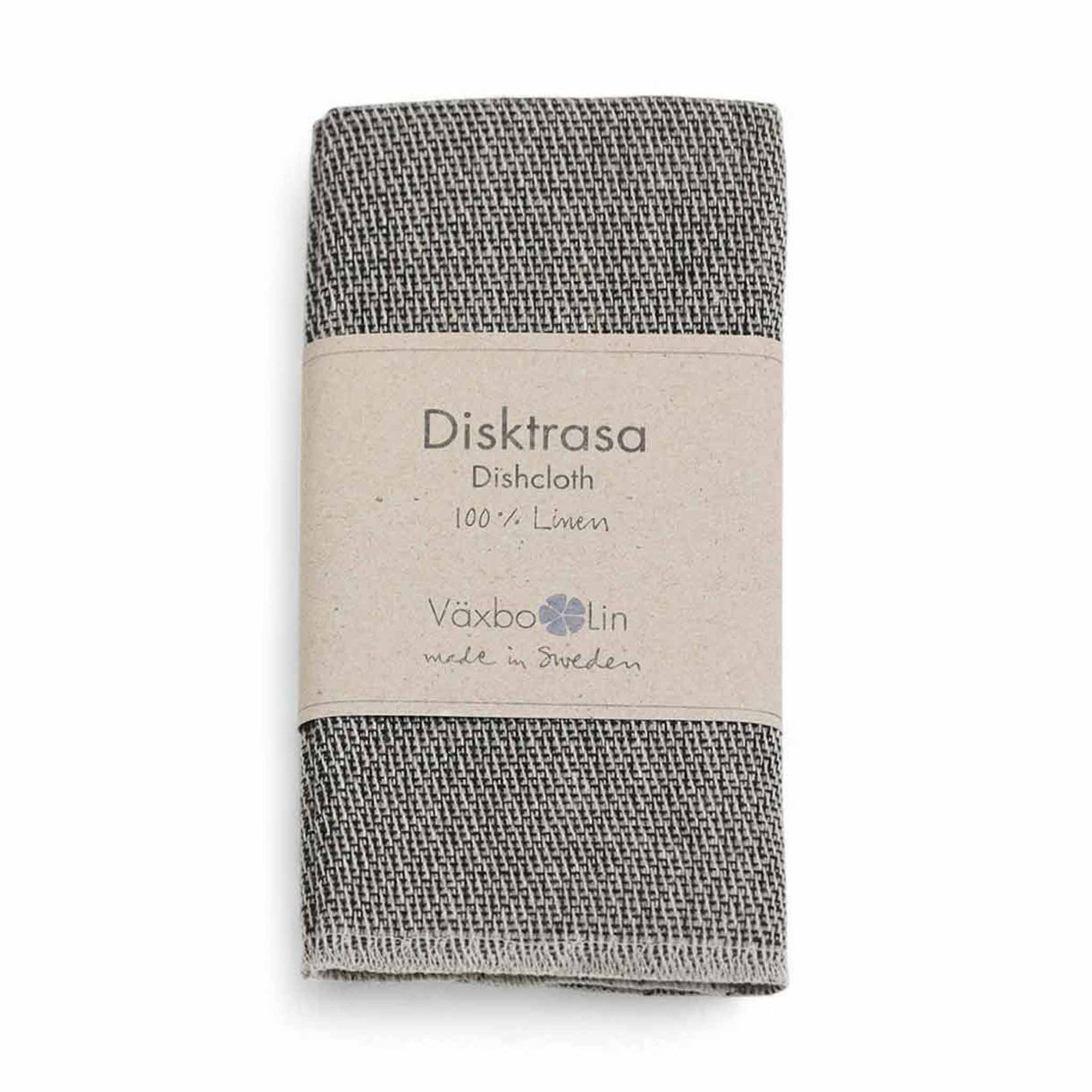 Vaxbo Lin（ヴェクスボ・リン）は、1990年にスウェーデン・ヘルシングランド地方で創業されました。この地では古くからリネンの生産が行われており、その伝統を受け継ぐ形で設立されました。2006年からはハンナとヤコブ・ブルースが工場を引き継ぎ、現在も全ての製品を地元で織り、縫製しています。多くの企業が海外に生産を移す中、スウェーデン国内でのものづくりにこだわり、職人の技術と地域の雇用を守ることを大切にしています。ヴェクスボ・リンでは、古くから受け継がれてきたクラフトマンシップと、現代的な美しさを兼ね備えたデザインを融合させ、日常使いできる高品質なリネン製品を作り出しています。リネンは自然素材でありながら耐久性に優れ、適切に扱えば何十年、時には世代を超えて使い続けられるものです。彼らは「より少なく、より良いものを持つ」という価値観を大切にしており、消費のスピードが増す現代において、本当に必要で長く愛用できるアイテムを提供することが使命だと考えています。