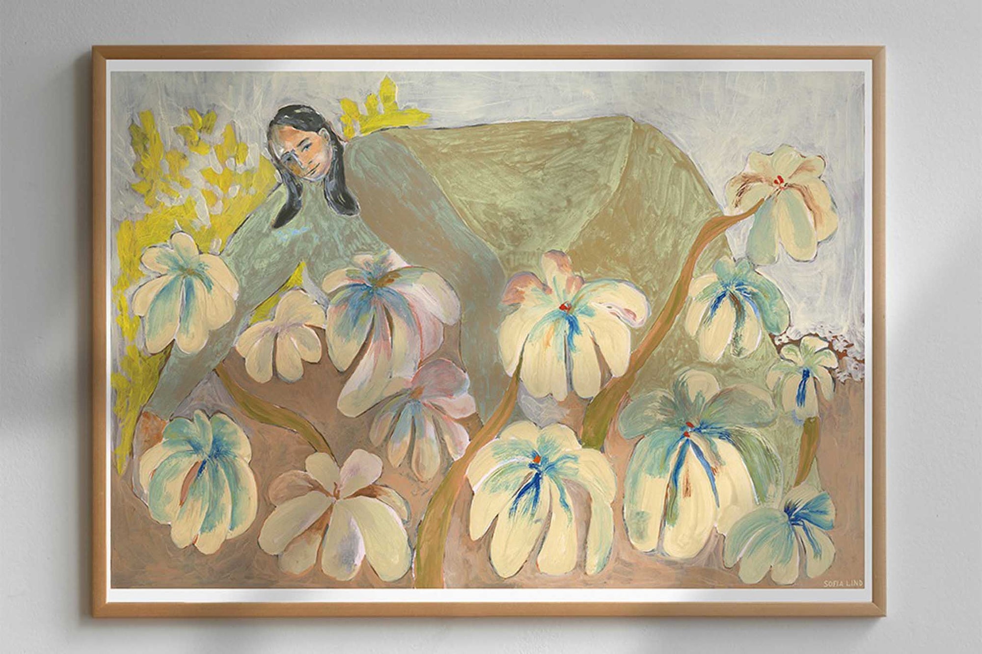 Fine Little Day（ファイン・リトル・デイ）は、スウェーデンのデザイナー、エリーサベット・デュンケルによって2007年に設立されたライフスタイルブランドです。自然や季節、日常の情景から着想を得た、素朴で温かみのある手描きのデザインが特徴です。テキスタイル、ポスター、クッション、ブランケットなどの製品には、北欧らしいミニマルさと遊び心が調和し、暮らしに詩的な魅力を添えてくれます。サステナビリティやクラフトマンシップを大切にし、国内外のアーティストとのコラボレーションや、アート支援活動にも積極的に取り組んでいます。素材の選定や製造背景にもこだわり、使う人の感性に寄り添った、長く愛されるモノづくりを目指しています。日常の中に小さな幸せやインスピレーションをもたらしてくれる、豊かな感性に満ちたブランドです。