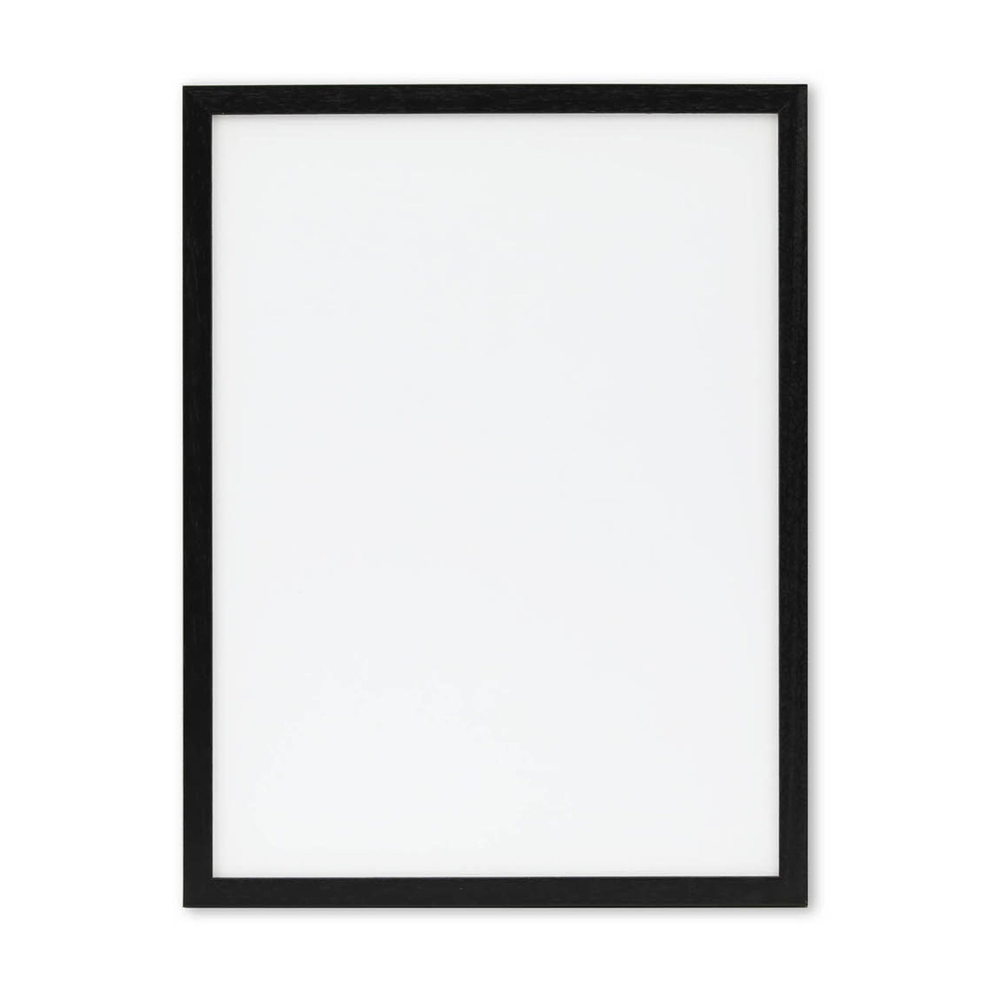 スカンジナビアのクラフトマンシップにインスパイアされた、北欧デザインの美学が息づく天然木製ポスターフレーム。スリムなフォルムがアートや写真をすっきりと引き立てつつ、空間に落ち着きと上質さを添えます。自然な表情が感じられるフレームは、ナチュラルでありながら現代的な雰囲気も演出。金属製ハンガー付きで縦横どちらでも壁掛け可能です。自然素材ならではの豊かな質感とやさしい風合いは、北欧諸国でも広く親しまれ、ミニマルやナチュラルテイストのインテリアに自然に調和します。本商品は低反射アクリル板を使用しており、片面は低反射加工、もう片面は通常アクリルです。お好みでどちらの面も使用可能ですが、通常面もやや暗く見える場合があります。ポスターの色味や鮮明さを重視される方は、低反射タイプでない製品をおすすめします。