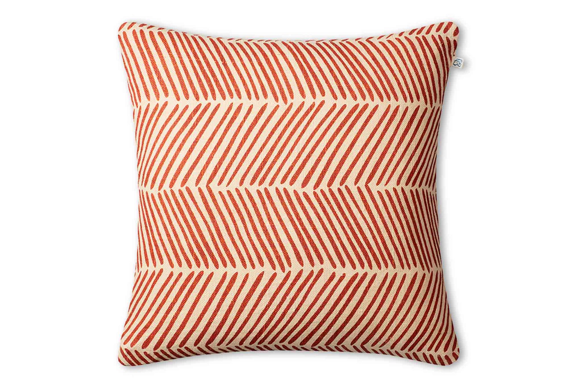 Chhatwal & Jonssonは、Stig JonssonとGeetali Chhatwal Jonssonによって創設されたスウェーデンのブランドです。主にクッションやラグなどのテキスタイル商品を製造しています。スカンジナビアンデザインとインドの手工芸品を組み合わせるというアイデアから始まったブランドは現在25か国の店舗で展開する有名なブランドに成長しました。