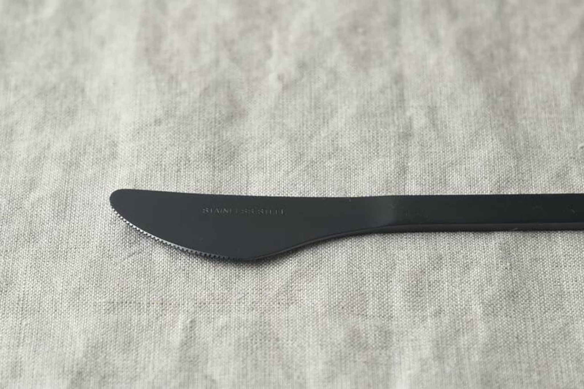 機内食をイメージしたシンプルでかわいい形のカトラリーシリーズです。