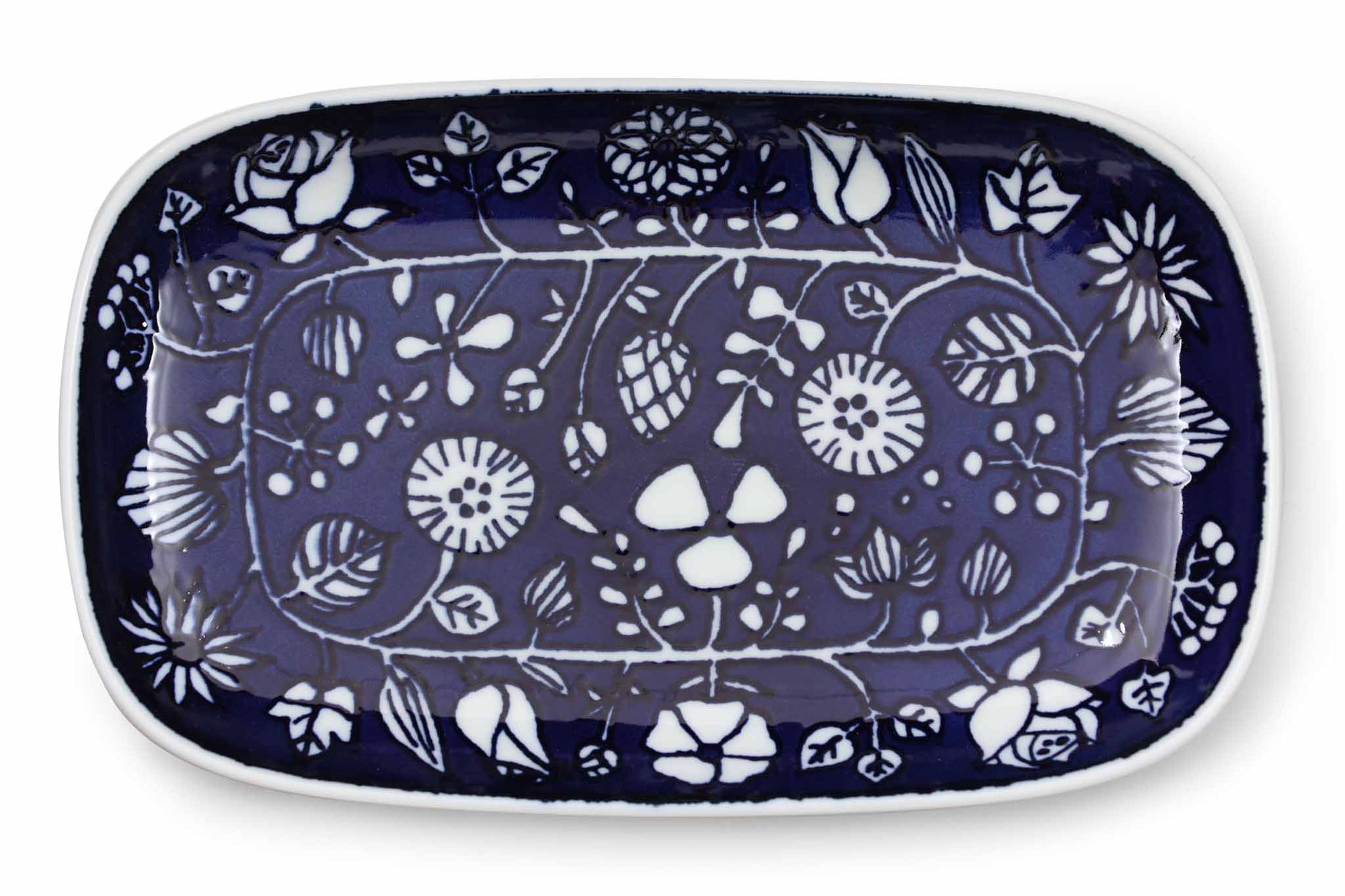 にぎやかなお花たちがとても楽しい、「フラワーパレード」。人気の波佐見焼のプレートの中でも大人気のアイテムです。まずは見ただけで楽しい柄。3色ご用意しておりますが、どれも華やかで躍動感にあふれています。