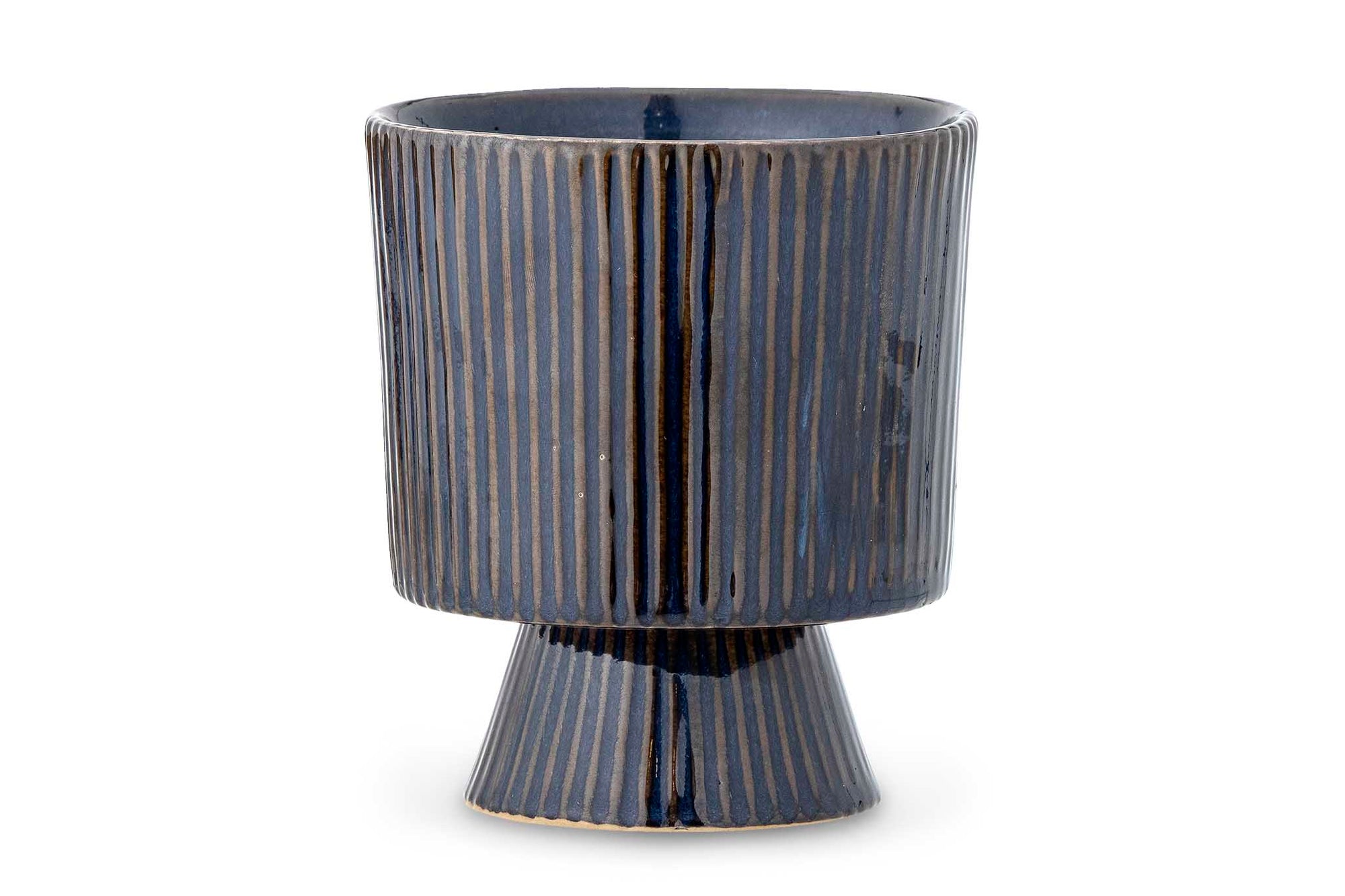 Bloomingvilleは、2000年にデンマークで設立されました。たった2名でスタートした会社は今ではヨーロッパ内40名を超える従業員と、40を超える代理店にまで成長しました。Bloomingvilleの空想的なデザインの製品は全て会社の専属デザイナーによって開発されています。フランスのブロカントに影響を受け、ノスタルジックなスカンジナビアデザインと最新のデザインを融合させたユニークなデザインに仕上がっています。 