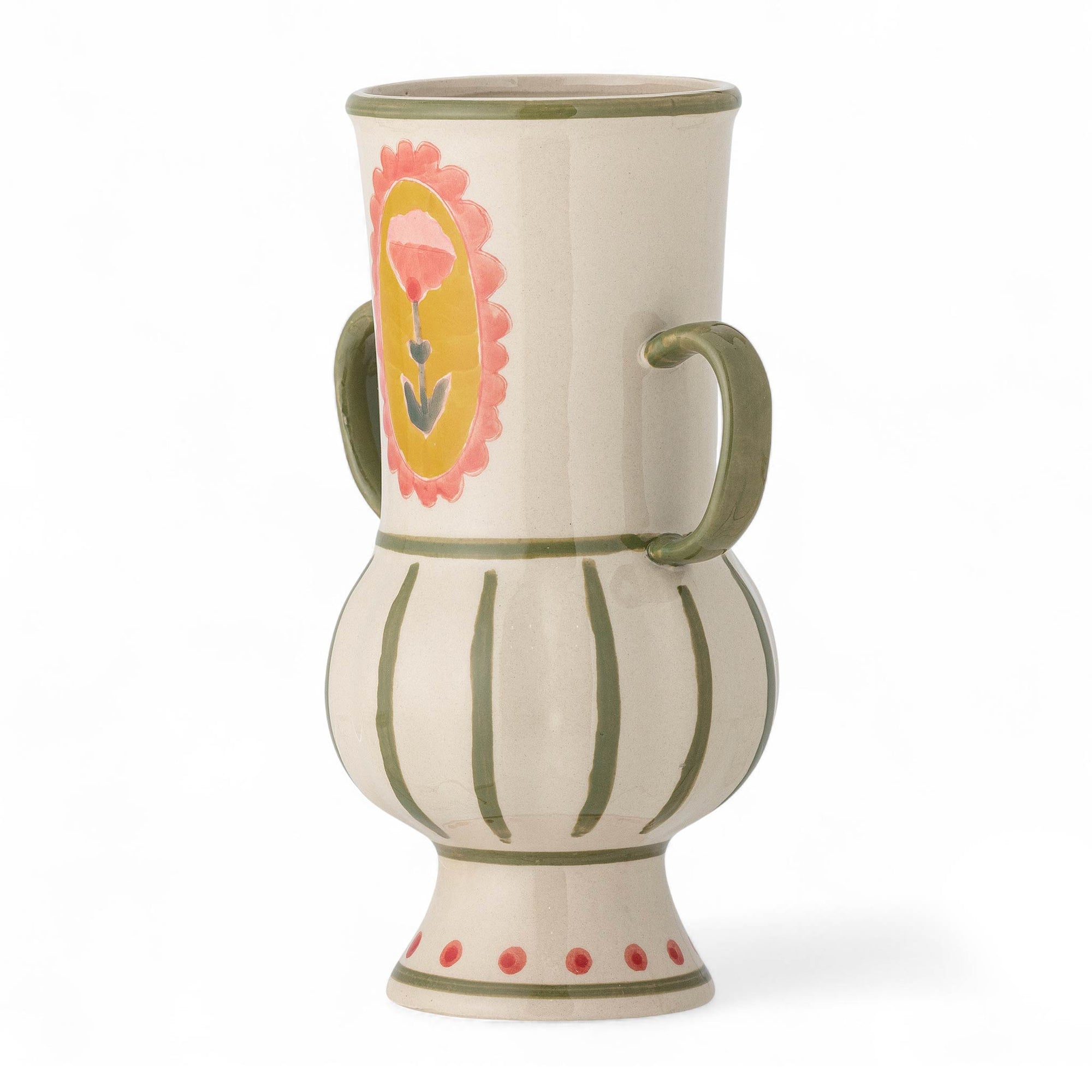 Bloomingville（ブルーミングヴィル）は2000年にデンマークで誕生した北欧インテリアブランドです。創業者ベティーナ・スタメのもと、北欧デザインの伝統に現代的な感性を融合させた製品を展開し、シンプルで温かみのあるライフスタイルを提案しています。ナチュラルな素材や落ち着いた色合いが特徴で、リビングやキッチン、バスルーム、子供部屋などさまざまな空間に自然に調和し、心地よさをもたらします。テーブルウェア、北欧雑貨、キッズアイテムまで幅広く揃え、使いやすさと美しさを兼ね備えたデザインで暮らしを彩ります。「小さな変化で大きな幸せを」というコンセプトのもと、手の届く価格で上質な北欧スタイルを日常に取り入れることができるのも魅力です。ナチュラルインテリアやシンプルモダンな空間づくりに関心のある方に最適なブランドとして、Bloomingvilleはヨーロッパを中心に世界中で高く評価されています。