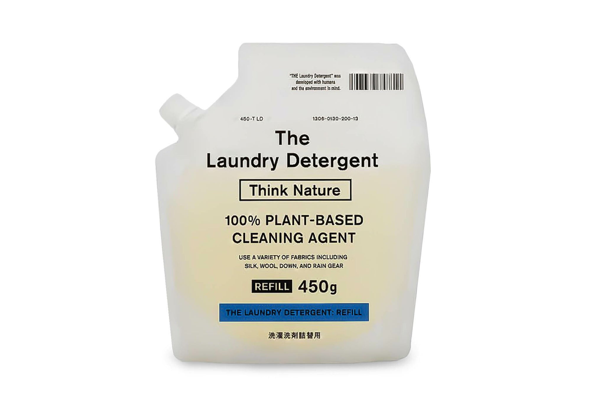 THE 洗濯洗剤 [Think Nature] は海洋タンカーの事故処理研究を応用し、界面活性剤を微粒子化する技術を導入することにより、少量（ティースプーン1杯分の5ml）でも優れた洗浄力を発揮できます。この微粒子化は実は汚れと洗濯洗剤を衣類に残さないことにも一役買っていて、汚れを細かくちぎって繊維の間をすり抜けてきれいに流れやすくしています。さらに、剥がした衣類の汚れを多孔質物質の隙間に閉じ込める再付着防止剤の働きにより、汚れが衣類に戻ることを防止します。「洗い」の工程で排水とともに汚れが流れるため、「すすぎ」の回数を減らしても洗浄力を落とすことなく洗濯することができます。