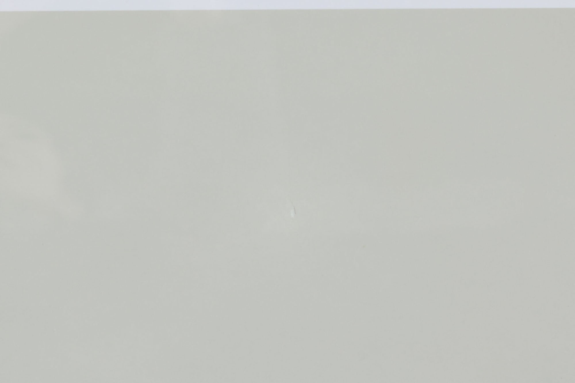 The Poster Clubは、コペンハーゲンを拠点とするオンラインストアで、主に厳選されたアートポスターを販売しています。主にスカンジナビアのライフスタイル、ファッション、インテリアデザイントレンドからインスピレーションを受け、モノクロから抽象画、エッジの利いた写真アートまで、多くのアーティストの作品を取り扱っています。また、無名有名問わず多くのデザイナーとのコラボレーションを積極的に行い、多くの作品を独占的に販売しているのも特徴的です。