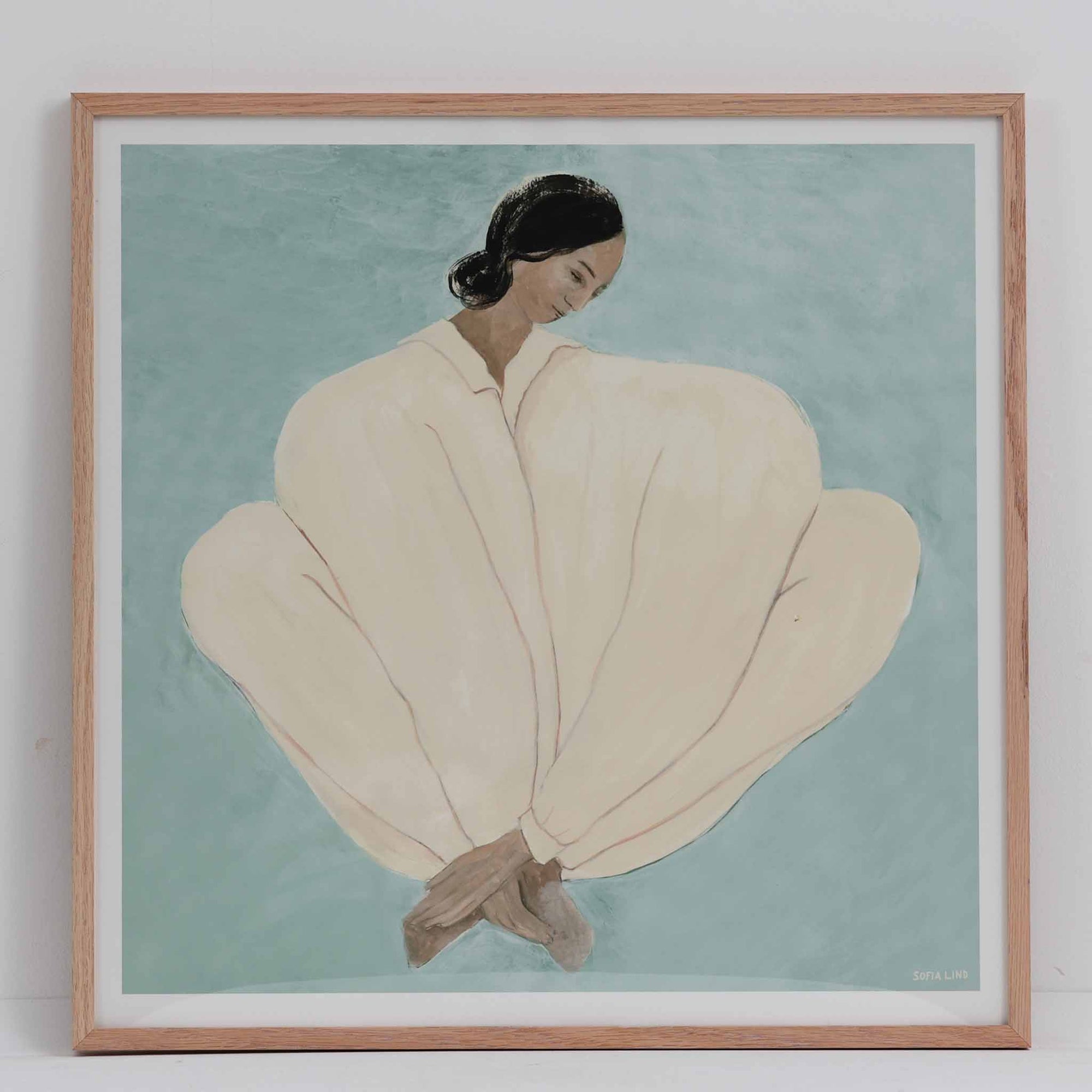 The Poster Club（ポスタークラブ）は、デンマーク・コペンハーゲンを拠点とするオンラインショップで、北欧デザインの高品質なポスターやアートプリントを専門に取り扱っています。新進気鋭の若手アーティストから世界的に活躍する作家まで、多彩なラインナップが魅力。北欧のライフスタイル、ファッション、インテリアデザインのトレンドを取り入れたミニマルで洗練された作品は、シンプルで上質な空間に自然と溶け込みます。ナチュラルインテリアや韓国風の部屋づくり、和モダンテイストにも調和し、アートを取り入れた暮らしを提案。世界中のインテリア雑誌やデザインメディアにも多数掲載されており、感度の高いユーザーからも厚い信頼を集めています。The Poster Clubは、アートプリントを通して日常に美とインスピレーションを届ける、北欧インテリア好きにおすすめのブランドです。