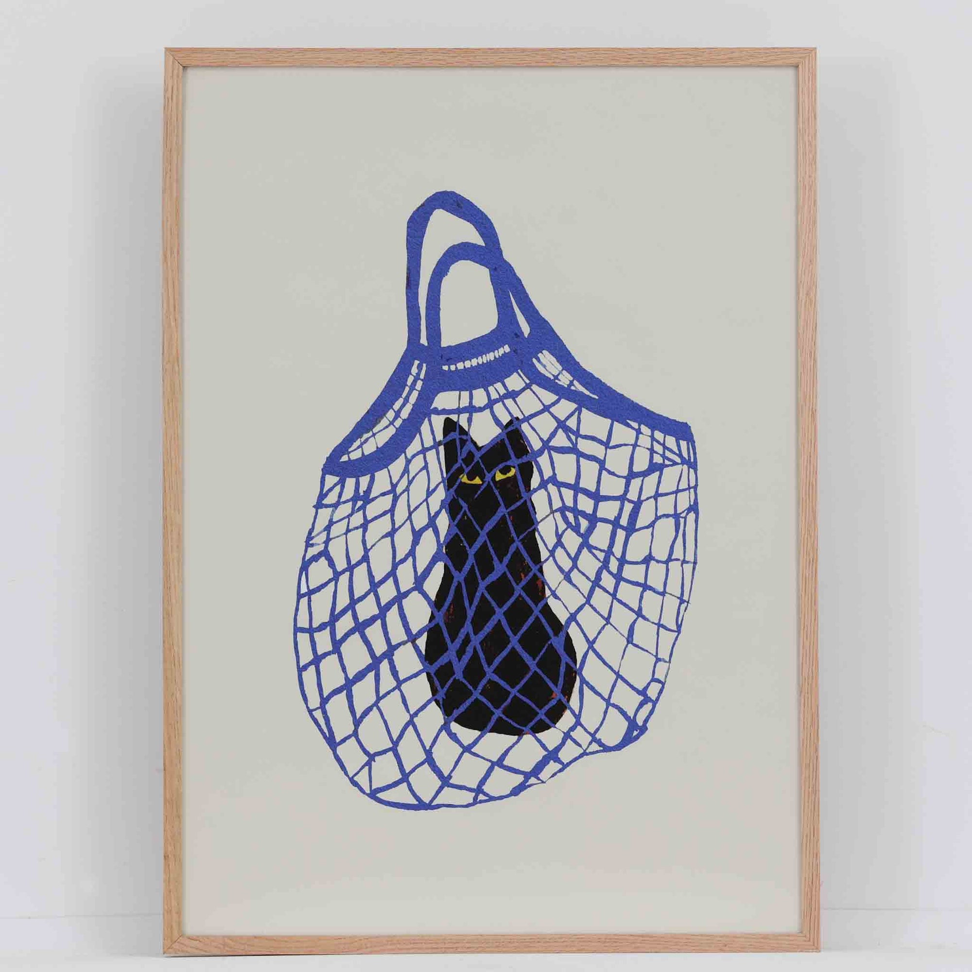 The Poster Club（ポスタークラブ）は、デンマーク・コペンハーゲンを拠点とするオンラインショップで、北欧デザインの高品質なポスターやアートプリントを専門に取り扱っています。新進気鋭の若手アーティストから世界的に活躍する作家まで、多彩なラインナップが魅力。北欧のライフスタイル、ファッション、インテリアデザインのトレンドを取り入れたミニマルで洗練された作品は、シンプルで上質な空間に自然と溶け込みます。ナチュラルインテリアや韓国風の部屋づくり、和モダンテイストにも調和し、アートを取り入れた暮らしを提案。世界中のインテリア雑誌やデザインメディアにも多数掲載されており、感度の高いユーザーからも厚い信頼を集めています。The Poster Clubは、アートプリントを通して日常に美とインスピレーションを届ける、北欧インテリア好きにおすすめのブランドです。