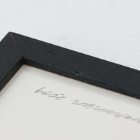 The Poster Club（ポスタークラブ）は、デンマーク・コペンハーゲンを拠点とするオンラインショップで、北欧デザインの高品質なポスターやアートプリントを専門に取り扱っています。新進気鋭の若手アーティストから世界的に活躍する作家まで、多彩なラインナップが魅力。北欧のライフスタイル、ファッション、インテリアデザインのトレンドを取り入れたミニマルで洗練された作品は、シンプルで上質な空間に自然と溶け込みます。ナチュラルインテリアや韓国風の部屋づくり、和モダンテイストにも調和し、アートを取り入れた暮らしを提案。世界中のインテリア雑誌やデザインメディアにも多数掲載されており、感度の高いユーザーからも厚い信頼を集めています。The Poster Clubは、アートプリントを通して日常に美とインスピレーションを届ける、北欧インテリア好きにおすすめのブランドです。