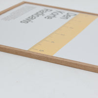 Poster&Frameは、2018年に設立されたスカンジナビアのデザインウェブショップです。新しい会社ですが過去6年間、デンマークのデザイン、広告、およびデザイン業界で懸命に取り組んできた経験豊富なチームメンバーで構成され、500人以上の国内および国際的なアーティストによるオリジナルアート作品を提供しています。