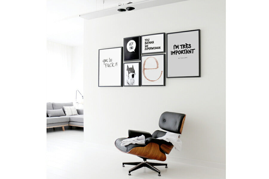 My Deer Art Shopは、「日常に、ほんの少しの物語を。」をコンセプトに、アートの持つ癒しと温もりを暮らしに届けるブランドです。愛らしい動物たちや幻想的な風景、心に残る言葉をモチーフに、イラストレーションやアートポスター、雑貨を展開。特に“鹿（Deer）”をブランドの象徴とし、静かで優しい世界観を大切にしています。ブランドの始まりは、自然と動物、そして小さな物語を描き続けてきたひとりのイラストレーターのアトリエでした。自身の描く作品が、見る人の心をそっと癒し、時には励ましになることを知り、2020年にMy Deer Art Shopとしてオンラインショップを立ち上げました。手に取った人が、作品に込められた物語やぬくもりを感じられるよう、一点一点に心を込めて制作しています。