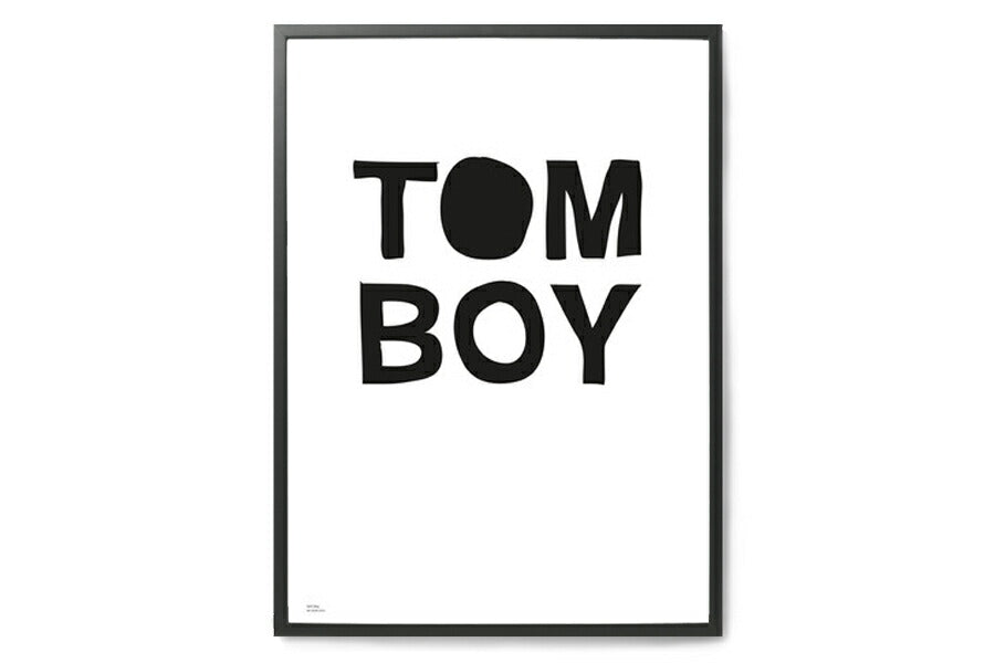 My Deer Art Shopは、「日常に、ほんの少しの物語を。」をコンセプトに、アートの持つ癒しと温もりを暮らしに届けるブランドです。愛らしい動物たちや幻想的な風景、心に残る言葉をモチーフに、イラストレーションやアートポスター、雑貨を展開。特に“鹿（Deer）”をブランドの象徴とし、静かで優しい世界観を大切にしています。ブランドの始まりは、自然と動物、そして小さな物語を描き続けてきたひとりのイラストレーターのアトリエでした。自身の描く作品が、見る人の心をそっと癒し、時には励ましになることを知り、2020年にMy Deer Art Shopとしてオンラインショップを立ち上げました。手に取った人が、作品に込められた物語やぬくもりを感じられるよう、一点一点に心を込めて制作しています。