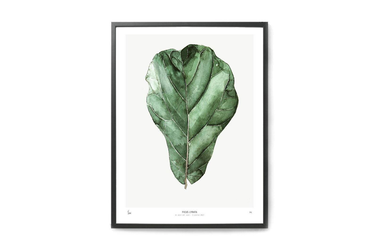 My Deer Art Shopは、「日常に、ほんの少しの物語を。」をコンセプトに、アートの持つ癒しと温もりを暮らしに届けるブランドです。愛らしい動物たちや幻想的な風景、心に残る言葉をモチーフに、イラストレーションやアートポスター、雑貨を展開。特に“鹿（Deer）”をブランドの象徴とし、静かで優しい世界観を大切にしています。ブランドの始まりは、自然と動物、そして小さな物語を描き続けてきたひとりのイラストレーターのアトリエでした。自身の描く作品が、見る人の心をそっと癒し、時には励ましになることを知り、2020年にMy Deer Art Shopとしてオンラインショップを立ち上げました。手に取った人が、作品に込められた物語やぬくもりを感じられるよう、一点一点に心を込めて制作しています。