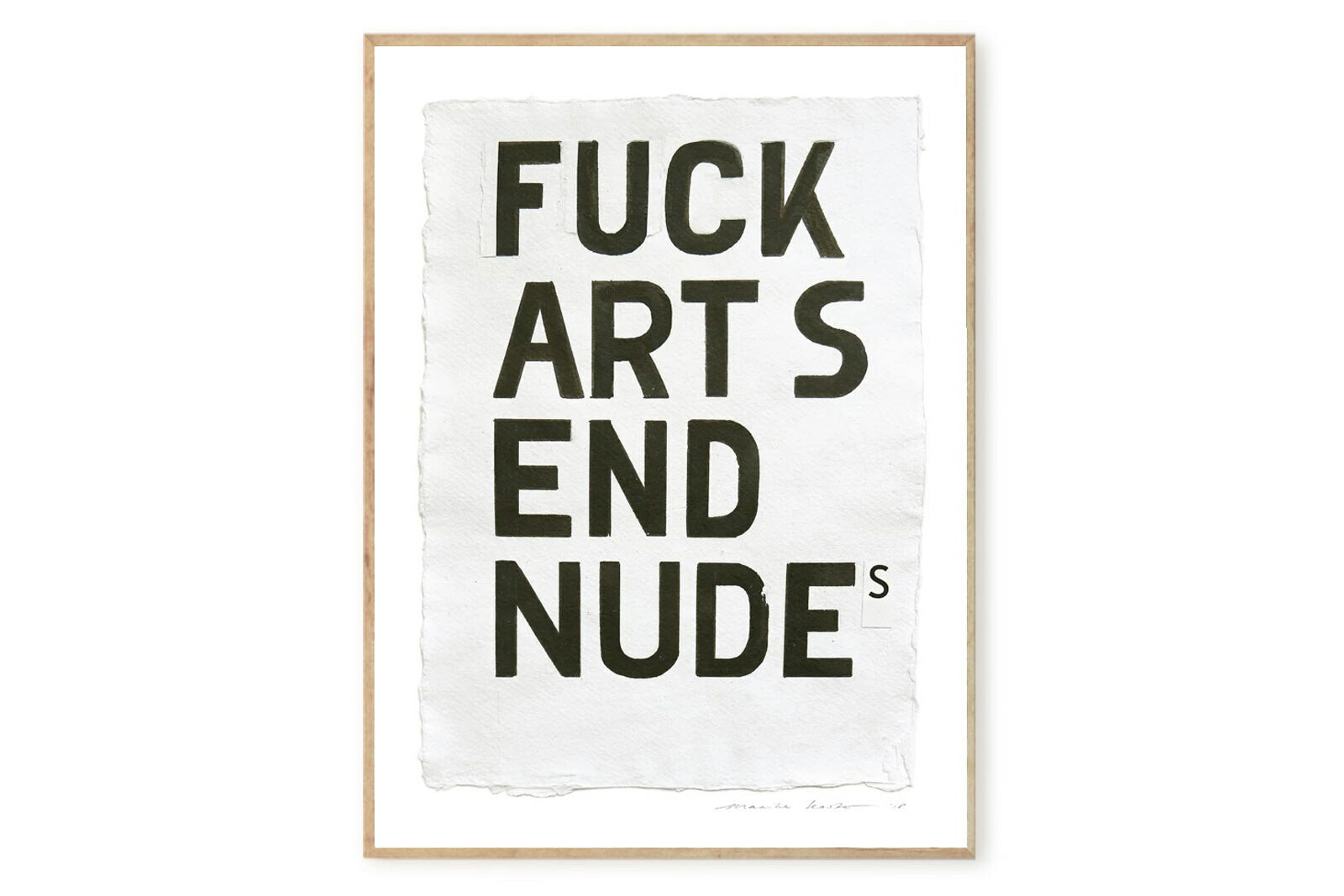 My Deer Art Shopは、「日常に、ほんの少しの物語を。」をコンセプトに、アートの持つ癒しと温もりを暮らしに届けるブランドです。愛らしい動物たちや幻想的な風景、心に残る言葉をモチーフに、イラストレーションやアートポスター、雑貨を展開。特に“鹿（Deer）”をブランドの象徴とし、静かで優しい世界観を大切にしています。ブランドの始まりは、自然と動物、そして小さな物語を描き続けてきたひとりのイラストレーターのアトリエでした。自身の描く作品が、見る人の心をそっと癒し、時には励ましになることを知り、2020年にMy Deer Art Shopとしてオンラインショップを立ち上げました。手に取った人が、作品に込められた物語やぬくもりを感じられるよう、一点一点に心を込めて制作しています。