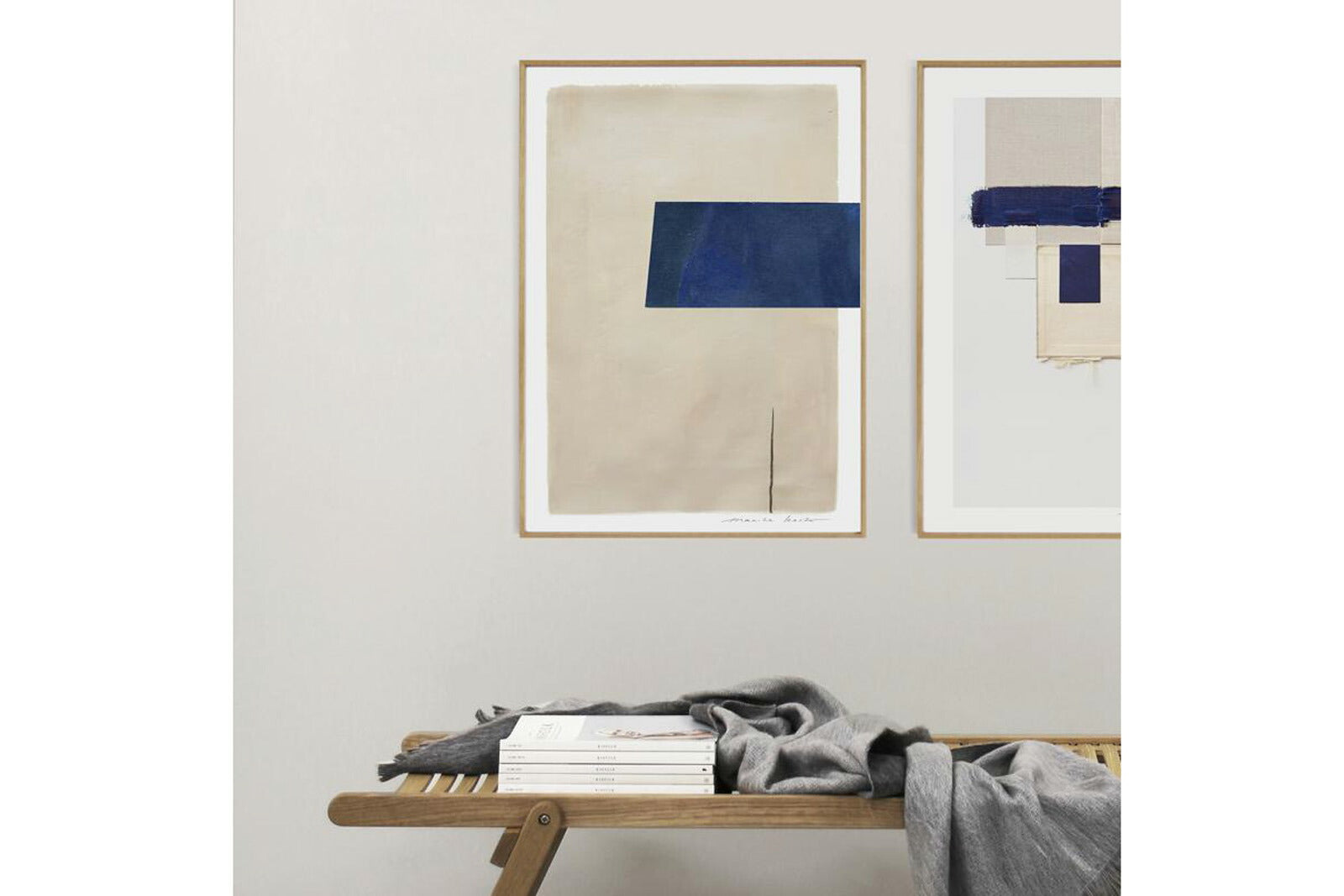 My Deer Art Shopは、「日常に、ほんの少しの物語を。」をコンセプトに、アートの持つ癒しと温もりを暮らしに届けるブランドです。愛らしい動物たちや幻想的な風景、心に残る言葉をモチーフに、イラストレーションやアートポスター、雑貨を展開。特に“鹿（Deer）”をブランドの象徴とし、静かで優しい世界観を大切にしています。ブランドの始まりは、自然と動物、そして小さな物語を描き続けてきたひとりのイラストレーターのアトリエでした。自身の描く作品が、見る人の心をそっと癒し、時には励ましになることを知り、2020年にMy Deer Art Shopとしてオンラインショップを立ち上げました。手に取った人が、作品に込められた物語やぬくもりを感じられるよう、一点一点に心を込めて制作しています。