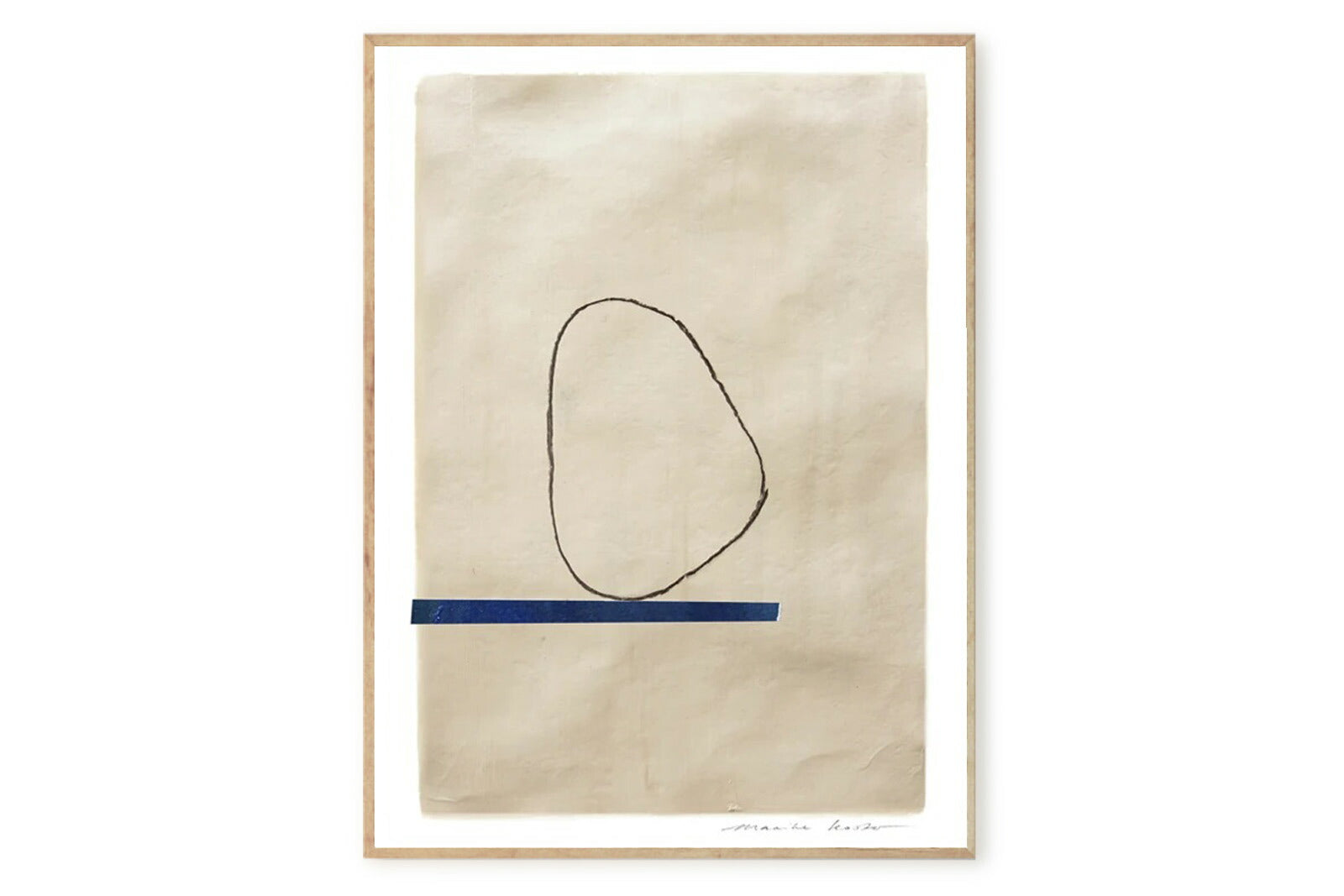 My Deer Art Shopは、「日常に、ほんの少しの物語を。」をコンセプトに、アートの持つ癒しと温もりを暮らしに届けるブランドです。愛らしい動物たちや幻想的な風景、心に残る言葉をモチーフに、イラストレーションやアートポスター、雑貨を展開。特に“鹿（Deer）”をブランドの象徴とし、静かで優しい世界観を大切にしています。ブランドの始まりは、自然と動物、そして小さな物語を描き続けてきたひとりのイラストレーターのアトリエでした。自身の描く作品が、見る人の心をそっと癒し、時には励ましになることを知り、2020年にMy Deer Art Shopとしてオンラインショップを立ち上げました。手に取った人が、作品に込められた物語やぬくもりを感じられるよう、一点一点に心を込めて制作しています。