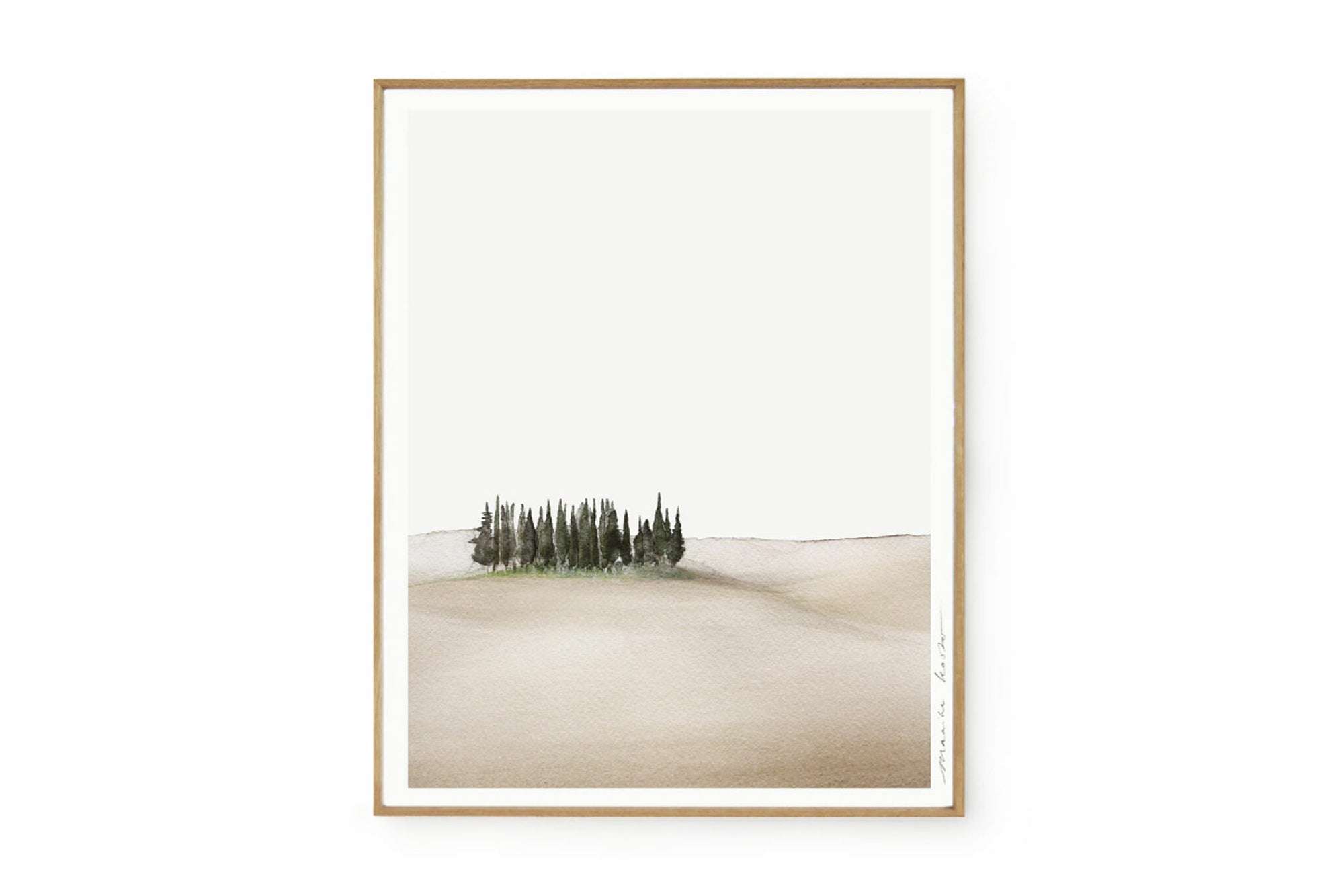 My Deer Art Shopは、「日常に、ほんの少しの物語を。」をコンセプトに、アートの持つ癒しと温もりを暮らしに届けるブランドです。愛らしい動物たちや幻想的な風景、心に残る言葉をモチーフに、イラストレーションやアートポスター、雑貨を展開。特に“鹿（Deer）”をブランドの象徴とし、静かで優しい世界観を大切にしています。ブランドの始まりは、自然と動物、そして小さな物語を描き続けてきたひとりのイラストレーターのアトリエでした。自身の描く作品が、見る人の心をそっと癒し、時には励ましになることを知り、2020年にMy Deer Art Shopとしてオンラインショップを立ち上げました。手に取った人が、作品に込められた物語やぬくもりを感じられるよう、一点一点に心を込めて制作しています。