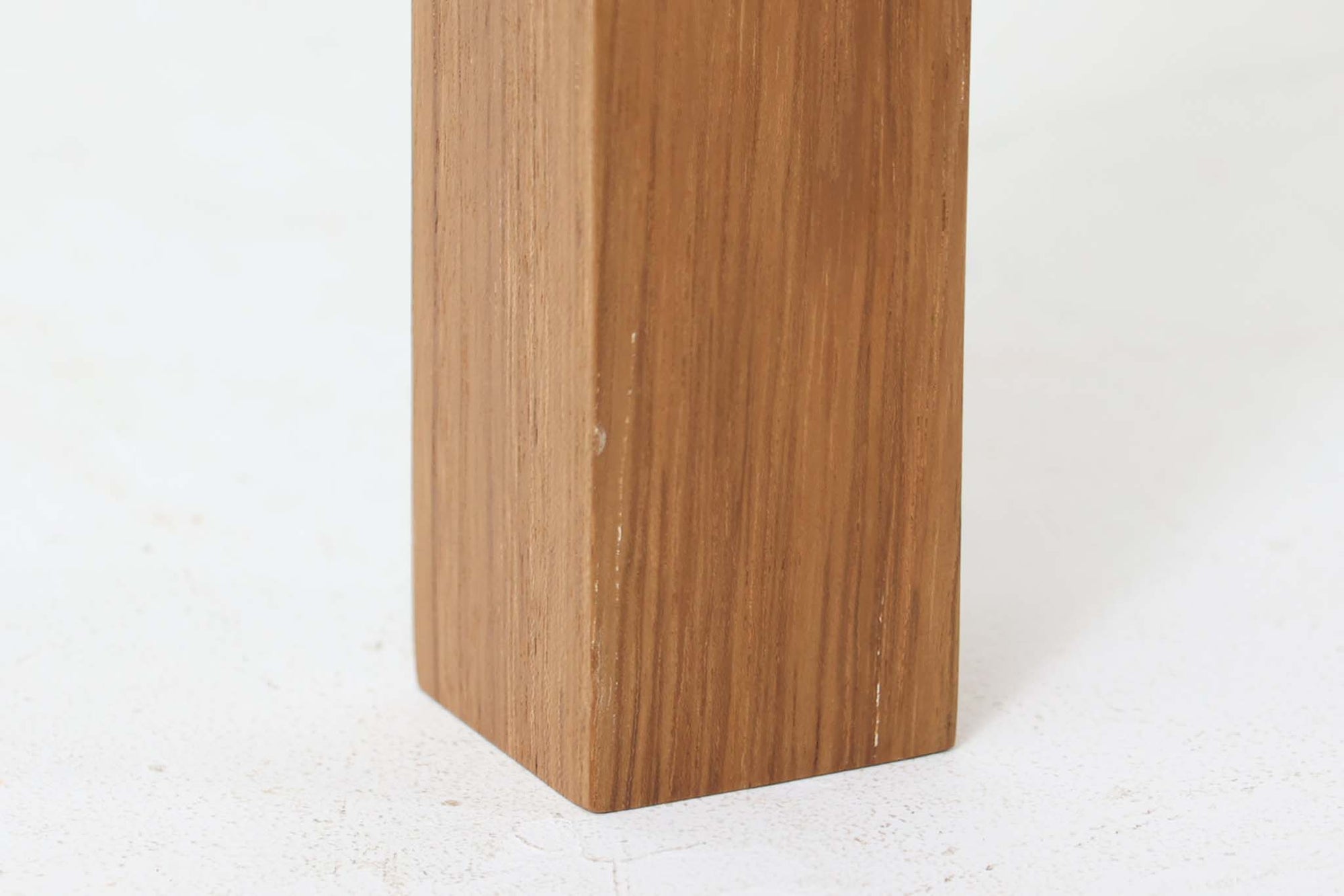 チーク材天然木ダイニングテーブル　幅80cm　正方形☆北欧インテリア CHLOROS