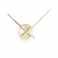 Karlsson（カールソン）は、オランダ発のデザインクロックブランドです。世界中のインテリアファンに愛されるその魅力は、洗練されたミニマルデザインとユニークな個性の融合にあります。シンプルでありながら存在感のあるデザインは、モダンな空間にも北欧風のインテリアにも自然に調和し、リビング、オフィス、カフェなど多様なシーンで活躍します。「時間を美しく飾る」をコンセプトに、Karlssonは毎年新たなデザイナーとのコラボレーションを通じて革新的なコレクションを展開。インテリア時計のトレンドをリードし続けています。高品質な素材と正確なクオーツムーブメントを採用し、見た目だけでなく実用性も兼ね備えたKarlssonの壁掛け時計・置き時計は、贈り物にも最適です。北欧インテリア、デザイン時計、おしゃれな壁掛け時計をお探しの方におすすめのブランドです。