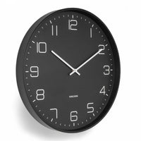 Karlsson（カールソン）は、オランダ発のデザインクロックブランドです。世界中のインテリアファンに愛されるその魅力は、洗練されたミニマルデザインとユニークな個性の融合にあります。シンプルでありながら存在感のあるデザインは、モダンな空間にも北欧風のインテリアにも自然に調和し、リビング、オフィス、カフェなど多様なシーンで活躍します。「時間を美しく飾る」をコンセプトに、Karlssonは毎年新たなデザイナーとのコラボレーションを通じて革新的なコレクションを展開。インテリア時計のトレンドをリードし続けています。高品質な素材と正確なクオーツムーブメントを採用し、見た目だけでなく実用性も兼ね備えたKarlssonの壁掛け時計・置き時計は、贈り物にも最適です。北欧インテリア、デザイン時計、おしゃれな壁掛け時計をお探しの方におすすめのブランドです。