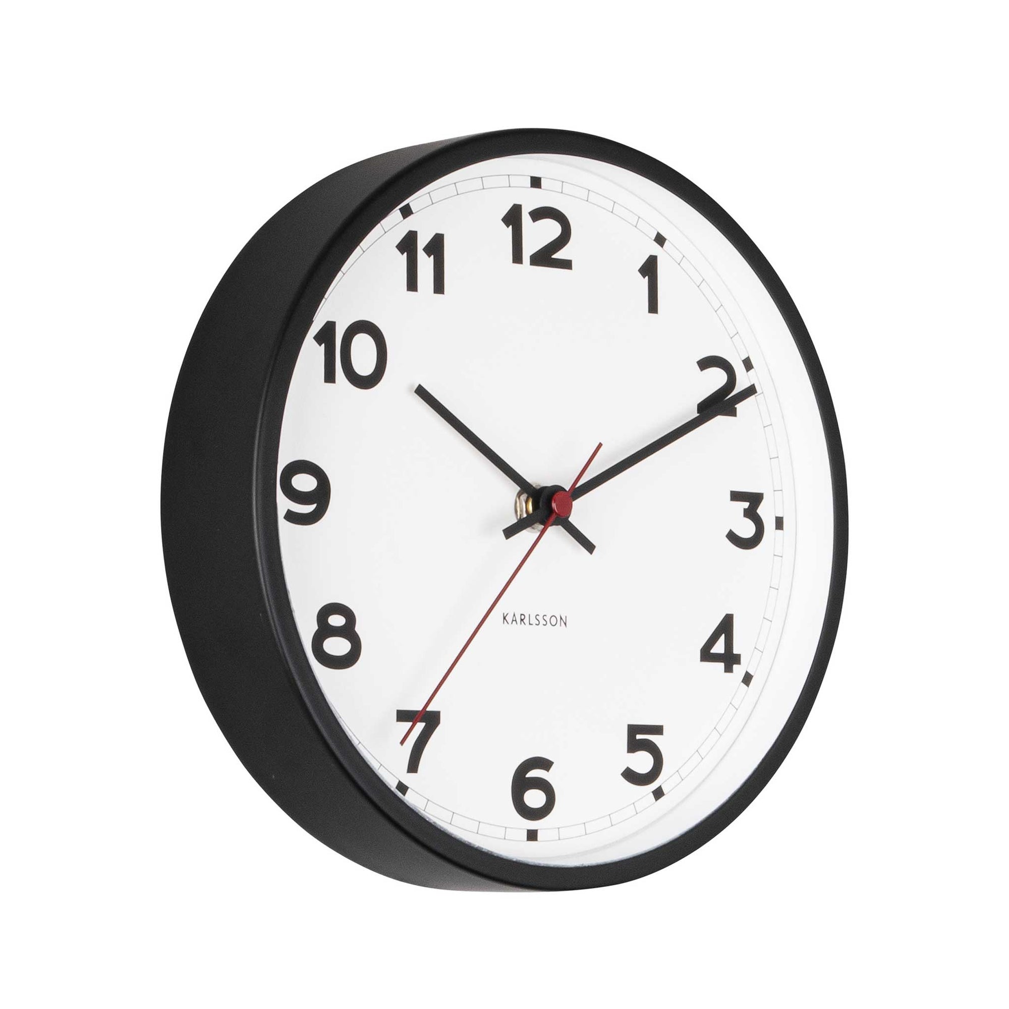 Karlsson（カールソン）は、オランダ発のデザインクロックブランドです。世界中のインテリアファンに愛されるその魅力は、洗練されたミニマルデザインとユニークな個性の融合にあります。シンプルでありながら存在感のあるデザインは、モダンな空間にも北欧風のインテリアにも自然に調和し、リビング、オフィス、カフェなど多様なシーンで活躍します。「時間を美しく飾る」をコンセプトに、Karlssonは毎年新たなデザイナーとのコラボレーションを通じて革新的なコレクションを展開。インテリア時計のトレンドをリードし続けています。高品質な素材と正確なクオーツムーブメントを採用し、見た目だけでなく実用性も兼ね備えたKarlssonの壁掛け時計・置き時計は、贈り物にも最適です。北欧インテリア、デザイン時計、おしゃれな壁掛け時計をお探しの方におすすめのブランドです。