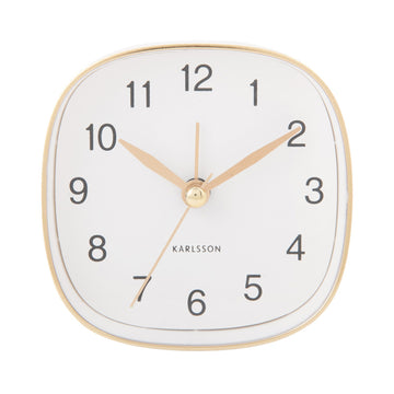 Karlsson（カールソン）は、オランダ発のデザインクロックブランドです。世界中のインテリアファンに愛されるその魅力は、洗練されたミニマルデザインとユニークな個性の融合にあります。シンプルでありながら存在感のあるデザインは、モダンな空間にも北欧風のインテリアにも自然に調和し、リビング、オフィス、カフェなど多様なシーンで活躍します。「時間を美しく飾る」をコンセプトに、Karlssonは毎年新たなデザイナーとのコラボレーションを通じて革新的なコレクションを展開。インテリア時計のトレンドをリードし続けています。高品質な素材と正確なクオーツムーブメントを採用し、見た目だけでなく実用性も兼ね備えたKarlssonの壁掛け時計・置き時計は、贈り物にも最適です。北欧インテリア、デザイン時計、おしゃれな壁掛け時計をお探しの方におすすめのブランドです。