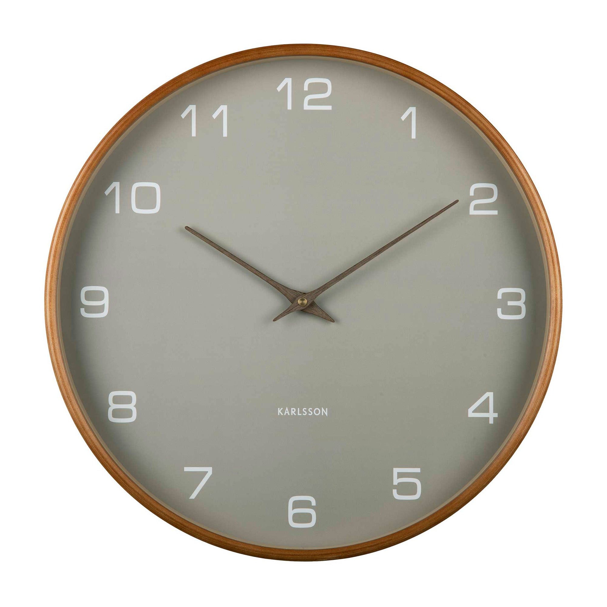 Karlsson（カールソン）は、オランダ発のデザインクロックブランドです。世界中のインテリアファンに愛されるその魅力は、洗練されたミニマルデザインとユニークな個性の融合にあります。シンプルでありながら存在感のあるデザインは、モダンな空間にも北欧風のインテリアにも自然に調和し、リビング、オフィス、カフェなど多様なシーンで活躍します。「時間を美しく飾る」をコンセプトに、Karlssonは毎年新たなデザイナーとのコラボレーションを通じて革新的なコレクションを展開。インテリア時計のトレンドをリードし続けています。高品質な素材と正確なクオーツムーブメントを採用し、見た目だけでなく実用性も兼ね備えたKarlssonの壁掛け時計・置き時計は、贈り物にも最適です。北欧インテリア、デザイン時計、おしゃれな壁掛け時計をお探しの方におすすめのブランドです。