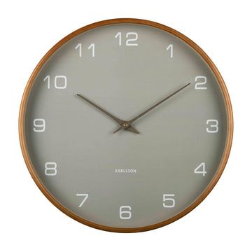 Karlsson（カールソン）は、オランダ発のデザインクロックブランドです。世界中のインテリアファンに愛されるその魅力は、洗練されたミニマルデザインとユニークな個性の融合にあります。シンプルでありながら存在感のあるデザインは、モダンな空間にも北欧風のインテリアにも自然に調和し、リビング、オフィス、カフェなど多様なシーンで活躍します。「時間を美しく飾る」をコンセプトに、Karlssonは毎年新たなデザイナーとのコラボレーションを通じて革新的なコレクションを展開。インテリア時計のトレンドをリードし続けています。高品質な素材と正確なクオーツムーブメントを採用し、見た目だけでなく実用性も兼ね備えたKarlssonの壁掛け時計・置き時計は、贈り物にも最適です。北欧インテリア、デザイン時計、おしゃれな壁掛け時計をお探しの方におすすめのブランドです。