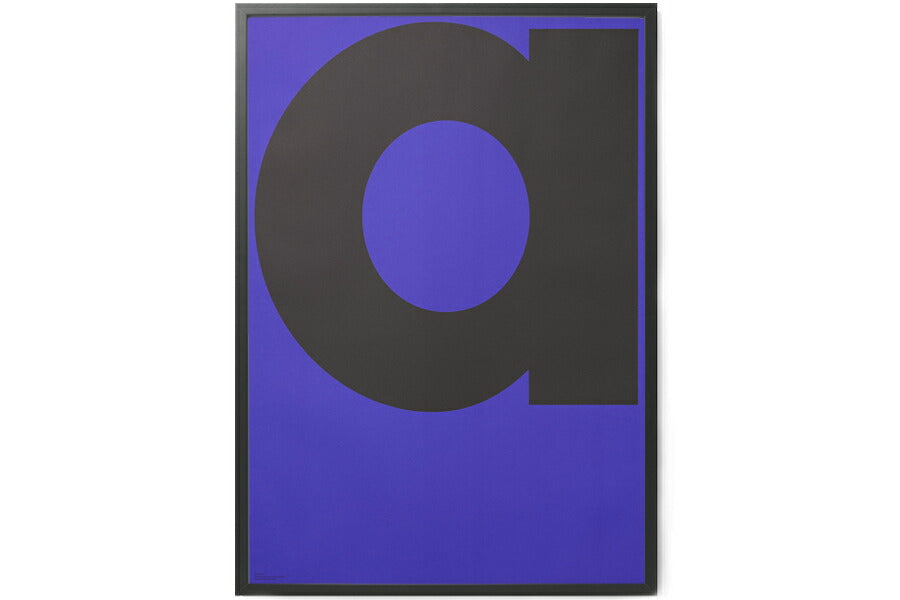 PLAYTYPEはデンマークにあるデザイン会社e-Typesによって設立された世界初の『フォント専門ブランド』。それはただのフォントではありません。歴史やコンテキストが感じられるフォントです。例えば、Berlingskeシリーズのポスターは、1749年に設立され、現在も存在しているデンマーク最古の新聞社『BerlingskeTidende』の為にデザインされたフォントが使用されています。シンプルながらも奥が深いフォントの世界を体験してみましょう。