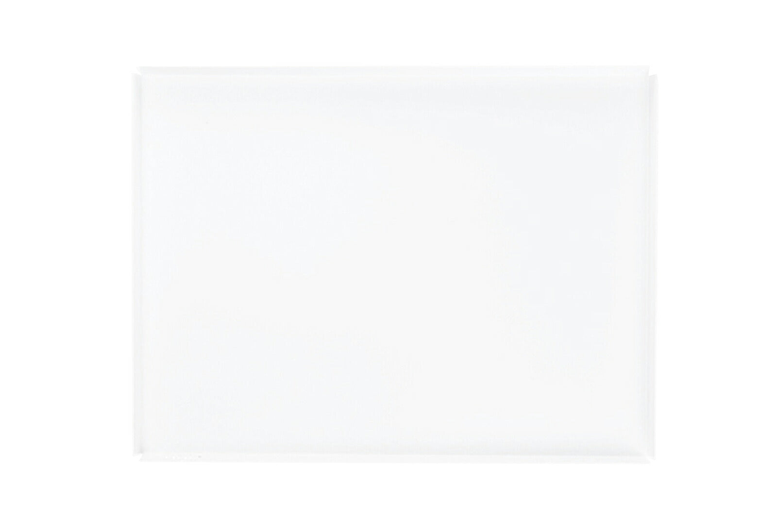 NurDesignは2013年に設立された、デンマークの新しいデザイン会社です。会社の略語「NUR」は、ドイツ語で「のみ」または「ただ」のデザインの本質的な表現があることを意味します。全ての製品はシンプルでミニマルなアプローチによりスタイリッシュでモダン。機能的で使い易く生活に役立つ物ばかりです。