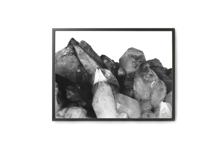 「CocoLapineDesign」はベルギーの女性デザイナー2人によって立ち上げられたブランドです。インテリアデザインに強い情熱を持った彼女達の世界観が表現されたアートプリントは、ヴィンテージやクラシックインテリアなどにも合う落ち着いた深みのある色合いです。