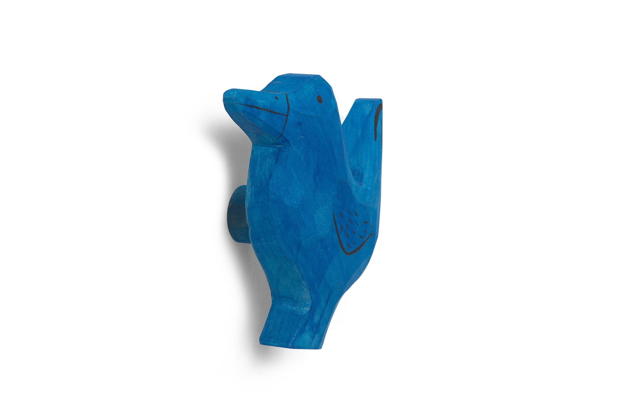 ファームリビングは、人生の対比を意識しながら、期待と夢の中で意味や快適さを追い求め、真の価値を感じる場所と自分らしさを実現できる空間を提供することを目指しています。デザインへの情熱と責任ある選択へのコミットメントから生まれた、誠実で心地よい製品や環境づくりを大切にしています。デンマーク・コペンハーゲンを拠点に、世界中の職人と協力し、スカンジナビアの考え方と世界の技術や伝統を融合させた製品を提供しています。柔らかなフォルム、豊かなテクスチャー、そして驚きのあるディテールで構成され、洗練された雰囲気の中にも意外性を感じさせるアイテムを揃えています。素材や製造過程から配送に至るまで、持続可能な未来を形作るために挑戦を続け、より責任ある選択をしやすくしています。ファームリビングは家具、アクセサリー、照明を通じ、あなた自身が心地よく感じる空間を作り出すお手伝いをします。