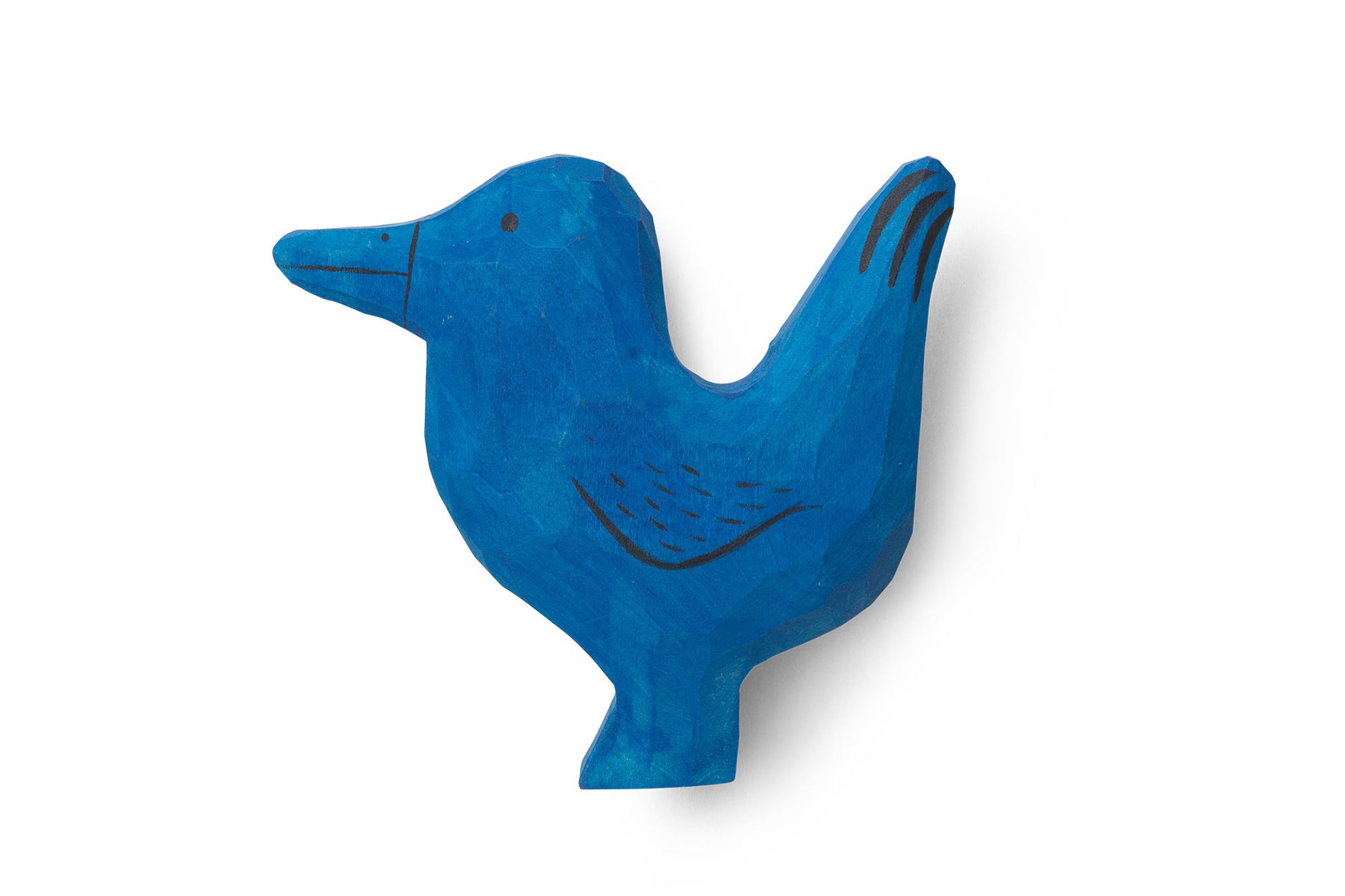 ファームリビングは、人生の対比を意識しながら、期待と夢の中で意味や快適さを追い求め、真の価値を感じる場所と自分らしさを実現できる空間を提供することを目指しています。デザインへの情熱と責任ある選択へのコミットメントから生まれた、誠実で心地よい製品や環境づくりを大切にしています。デンマーク・コペンハーゲンを拠点に、世界中の職人と協力し、スカンジナビアの考え方と世界の技術や伝統を融合させた製品を提供しています。柔らかなフォルム、豊かなテクスチャー、そして驚きのあるディテールで構成され、洗練された雰囲気の中にも意外性を感じさせるアイテムを揃えています。素材や製造過程から配送に至るまで、持続可能な未来を形作るために挑戦を続け、より責任ある選択をしやすくしています。ファームリビングは家具、アクセサリー、照明を通じ、あなた自身が心地よく感じる空間を作り出すお手伝いをします。