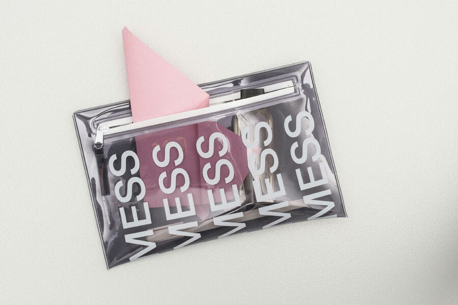 NOMESSは2007年にスザンヌポッツにより設立された、デンマークのブランドです。スタイリッシュで洗練されたセンスの良いアイテムは、持っているだけで毎日が楽しくなりそうです。