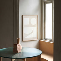 Atelier Cph（アトリエ・シーピーエイチ）は、デンマーク・コペンハーゲンを拠点とするデザインスタジオ兼アートブランドです。ミニマルで構築的なビジュアルを特徴とし、抽象アートやコラージュを中心としたアートポスターを多数手がけています。北欧デザインらしい洗練された感性とバランスの取れた構成美が魅力で、リビング、寝室、書斎、オフィスなど、あらゆる空間に調和と静けさをもたらします。幾何学的なモチーフを用いたアートは、ギャラリーウォールやモダンインテリアのアクセントにも最適。高品質な紙と印刷による仕上がりで、インテリアとしての完成度も高く評価されています。北欧アートポスター、現代アート、ミニマルデザイン、韓国インテリアなど、幅広いスタイルにマッチするスタイリッシュなアートを探している方におすすめです。