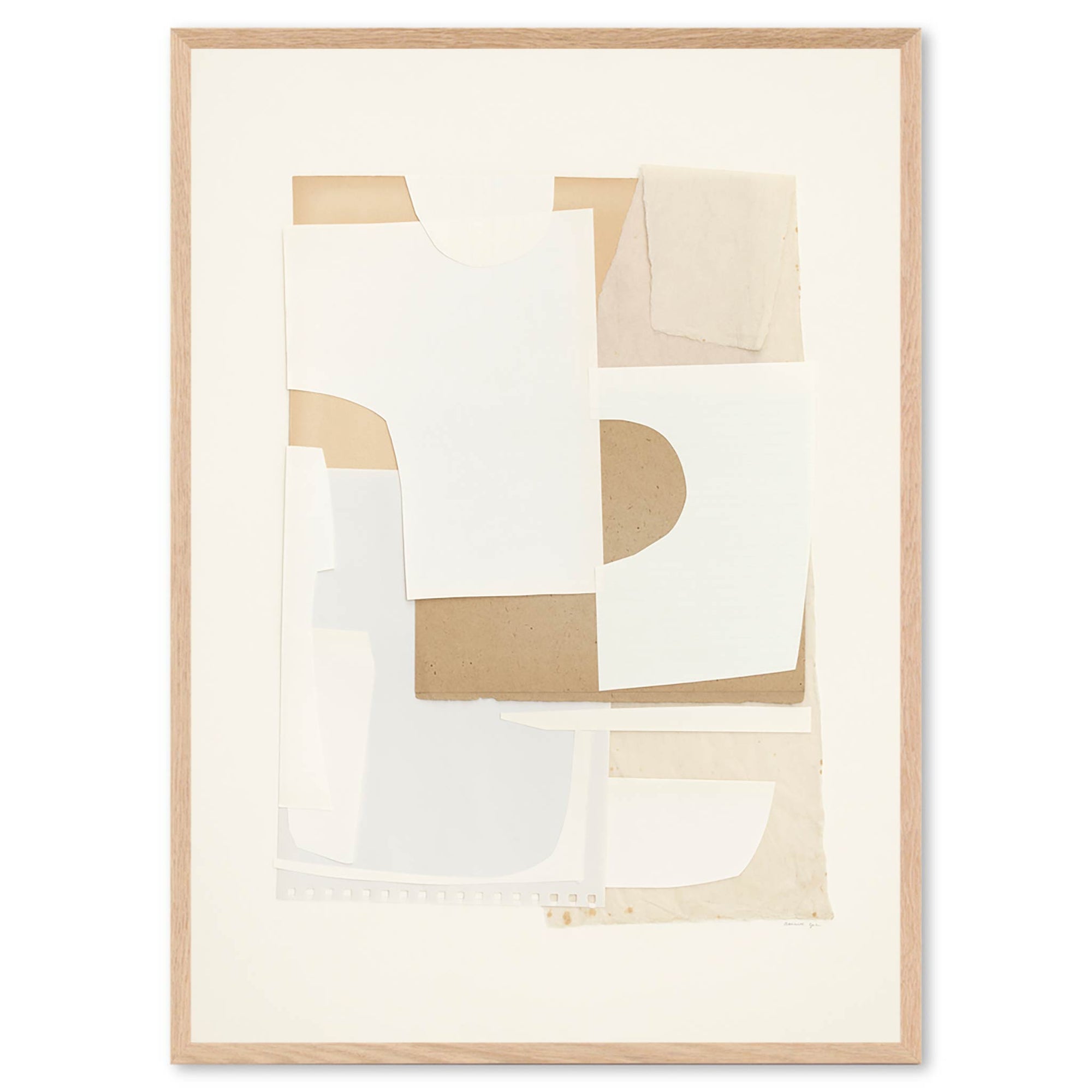 Atelier Cph（アトリエ・シーピーエイチ）は、デンマーク・コペンハーゲンを拠点とするデザインスタジオ兼アートブランドです。ミニマルで構築的なビジュアルを特徴とし、抽象アートやコラージュを中心としたアートポスターを多数手がけています。北欧デザインらしい洗練された感性とバランスの取れた構成美が魅力で、リビング、寝室、書斎、オフィスなど、あらゆる空間に調和と静けさをもたらします。幾何学的なモチーフを用いたアートは、ギャラリーウォールやモダンインテリアのアクセントにも最適。高品質な紙と印刷による仕上がりで、インテリアとしての完成度も高く評価されています。北欧アートポスター、現代アート、ミニマルデザイン、韓国インテリアなど、幅広いスタイルにマッチするスタイリッシュなアートを探している方におすすめです。